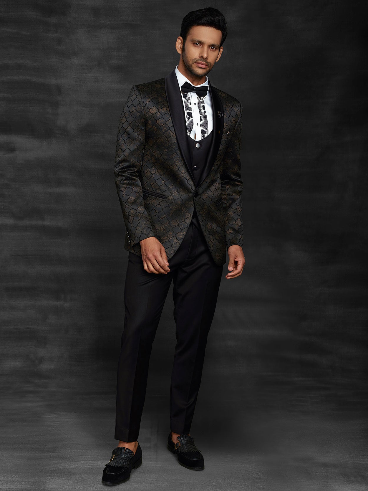 Black Colour Imported Fabric Designer Three Piece Suit.