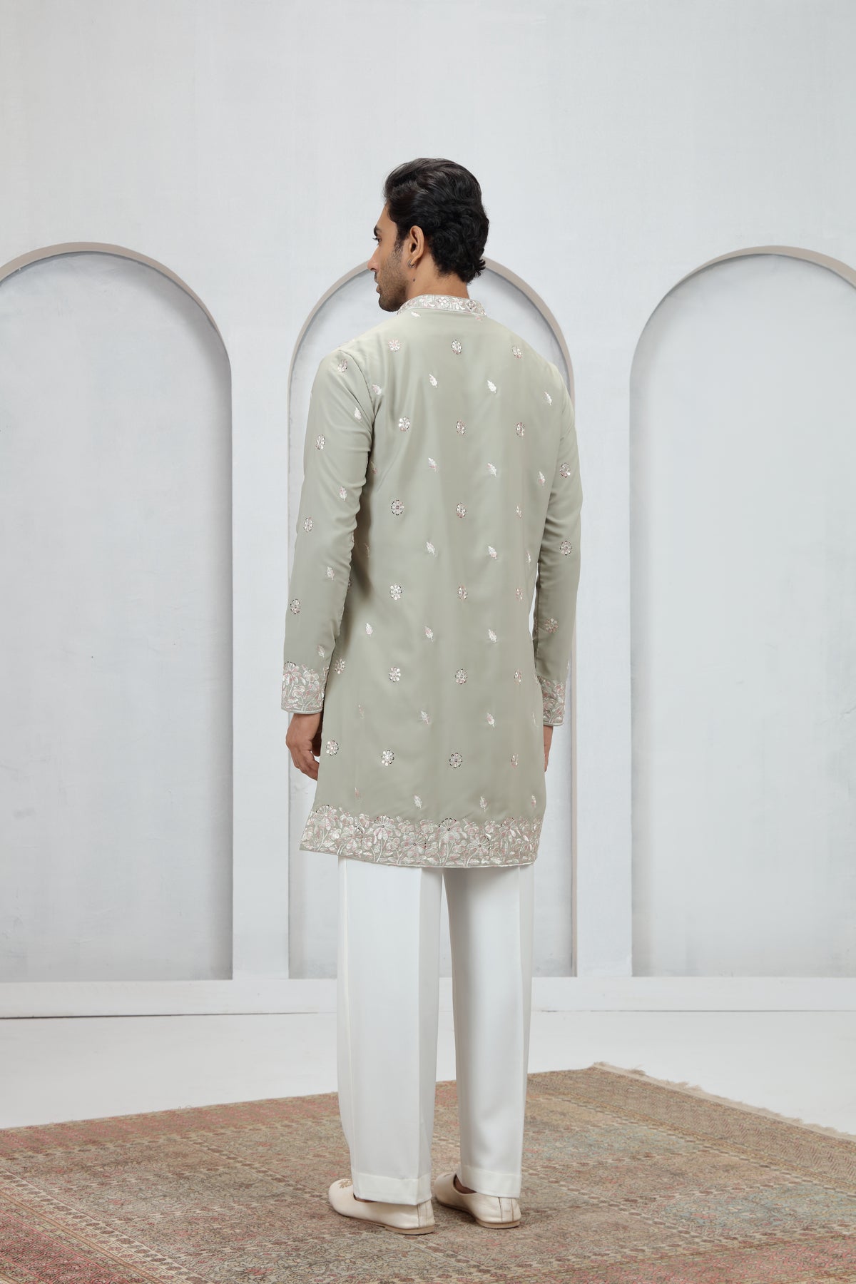 Green Kurta Pajama with Floral Buti Embroidery