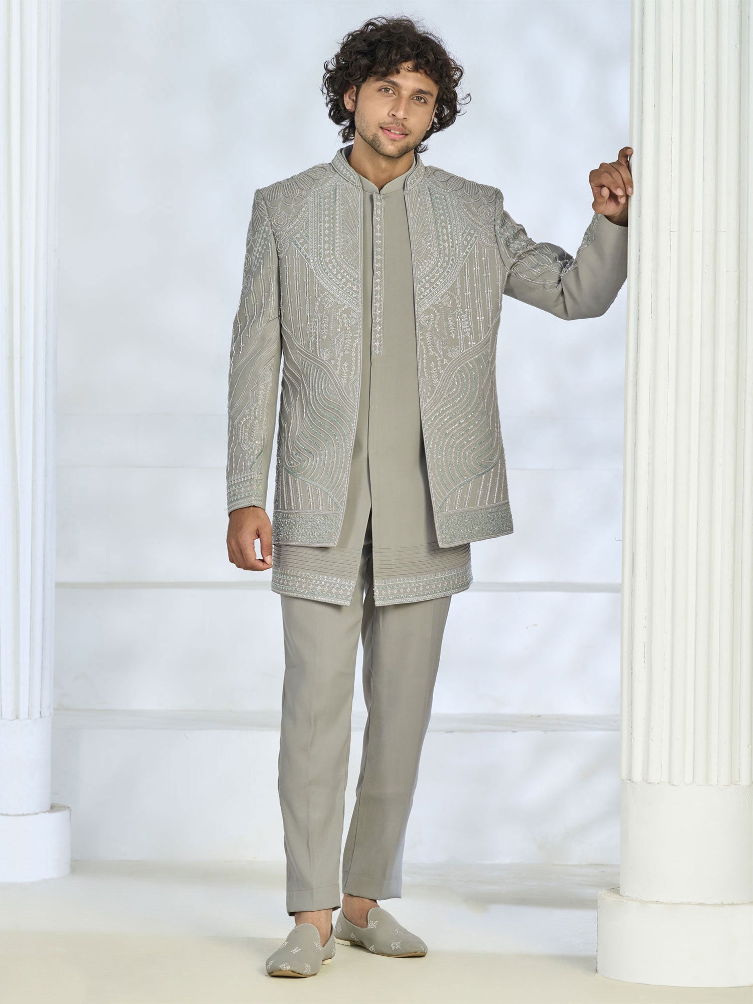 Grey Men's Indo Western In Floral Embellishments
