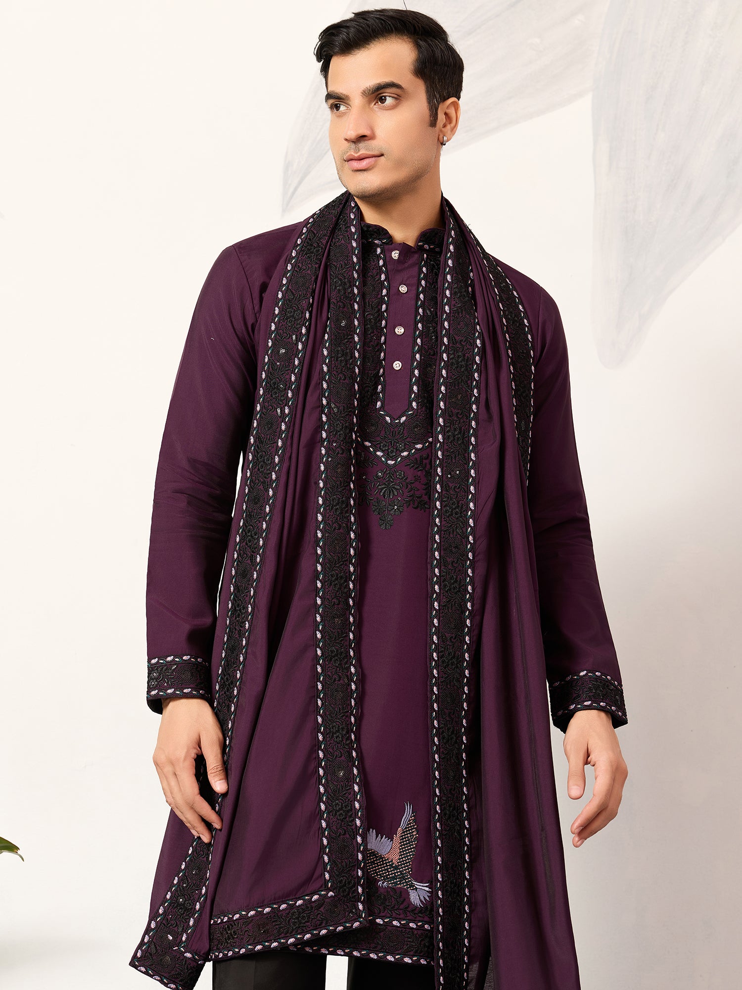 Purple Silk Kurta Set In Floral Thread Embroidery