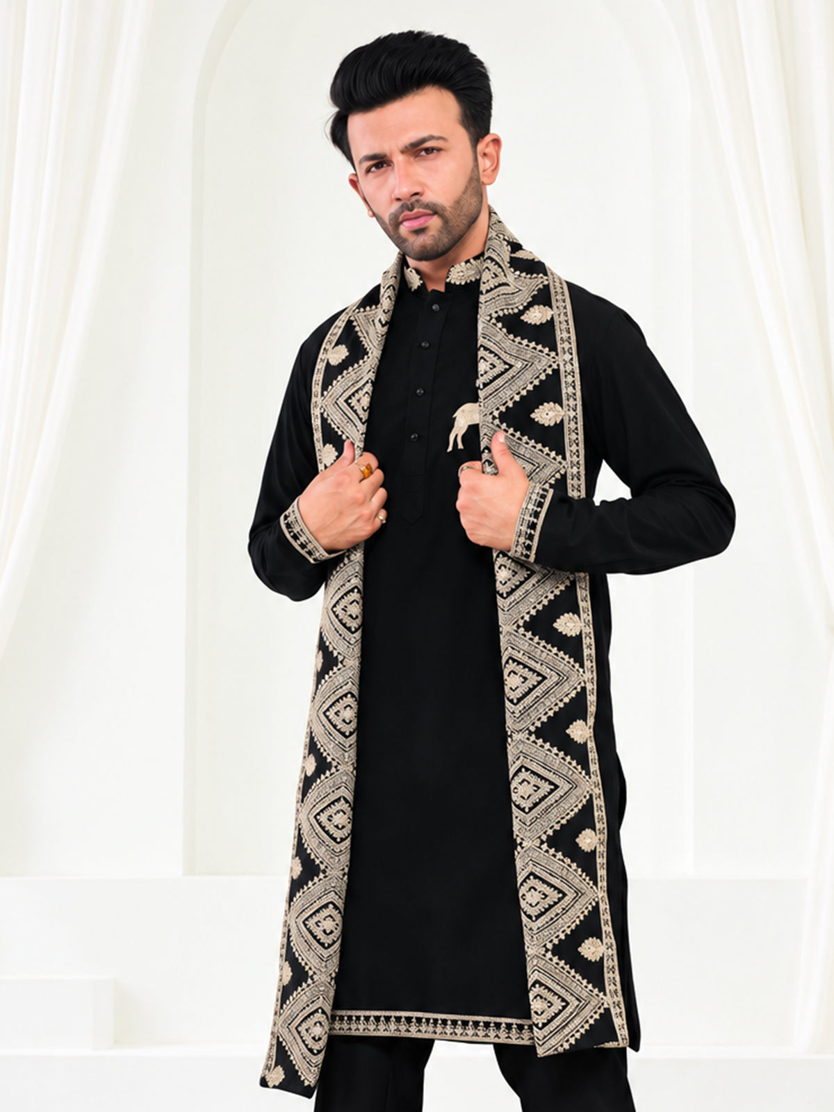 Black Ethnic Kurta with Patterned Stole