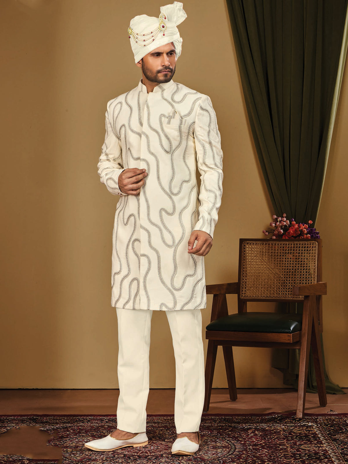Ivory Curved Threadwork Indo Western Wear
