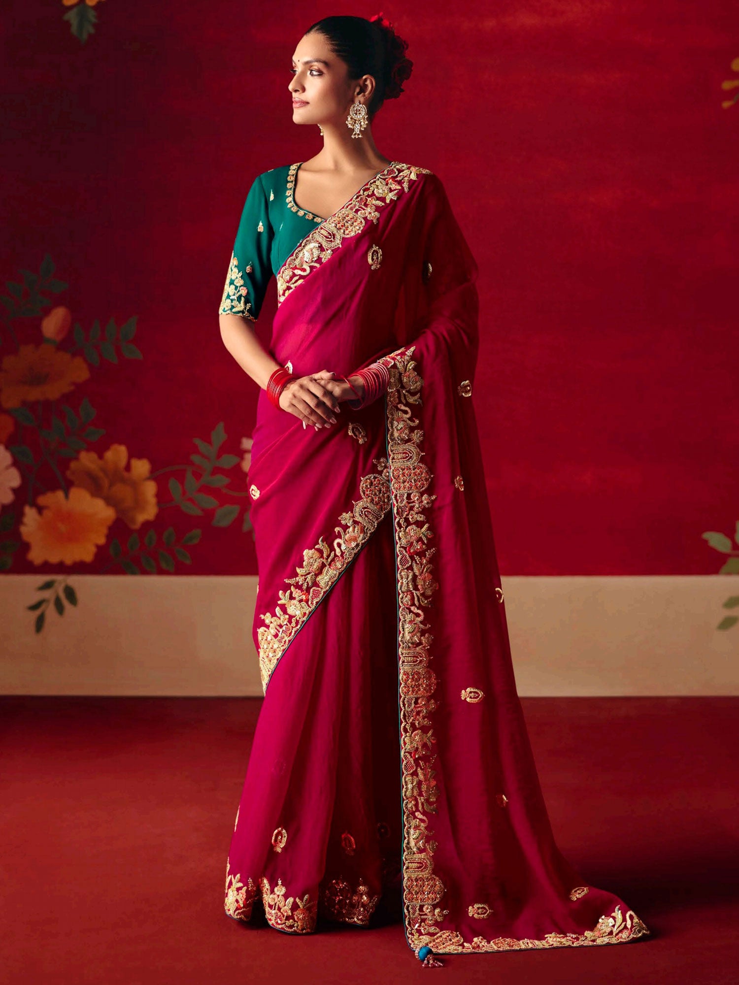 Mageta Traditional Saree In Floral Embroidery