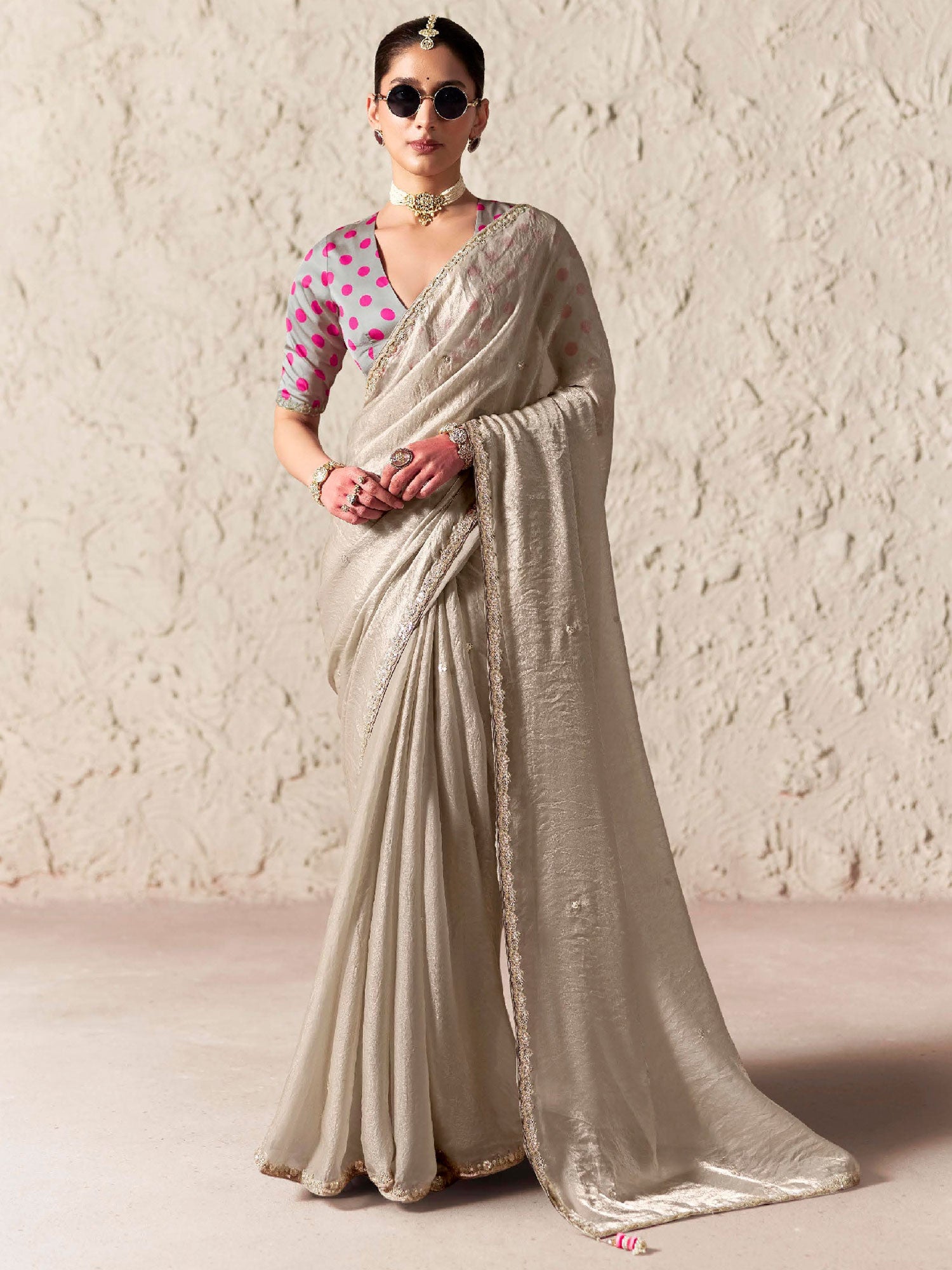 Grey Floral Work Saree In Silk With Blouse