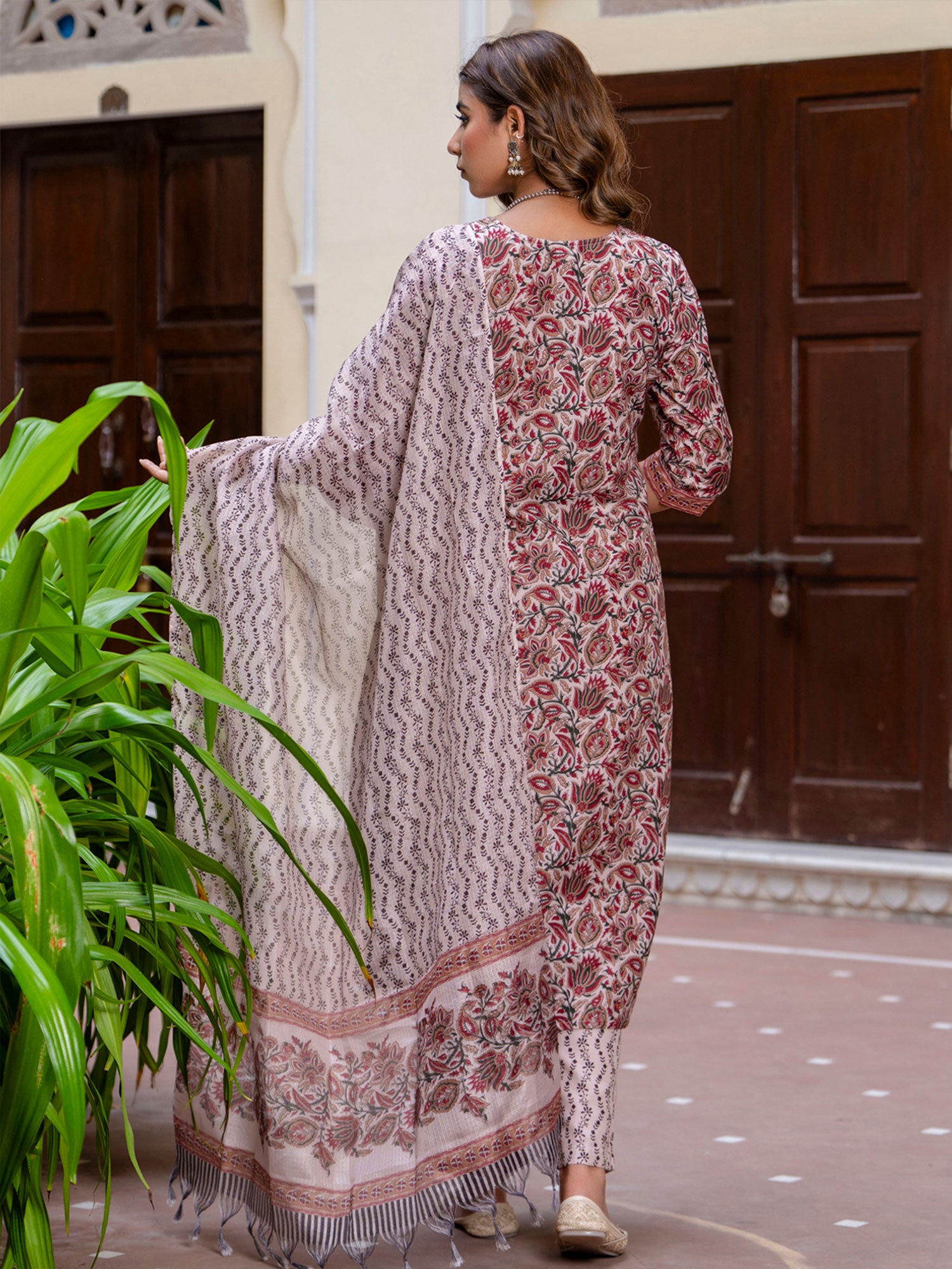 Biege Floral Printed Readymade Salwar Suit