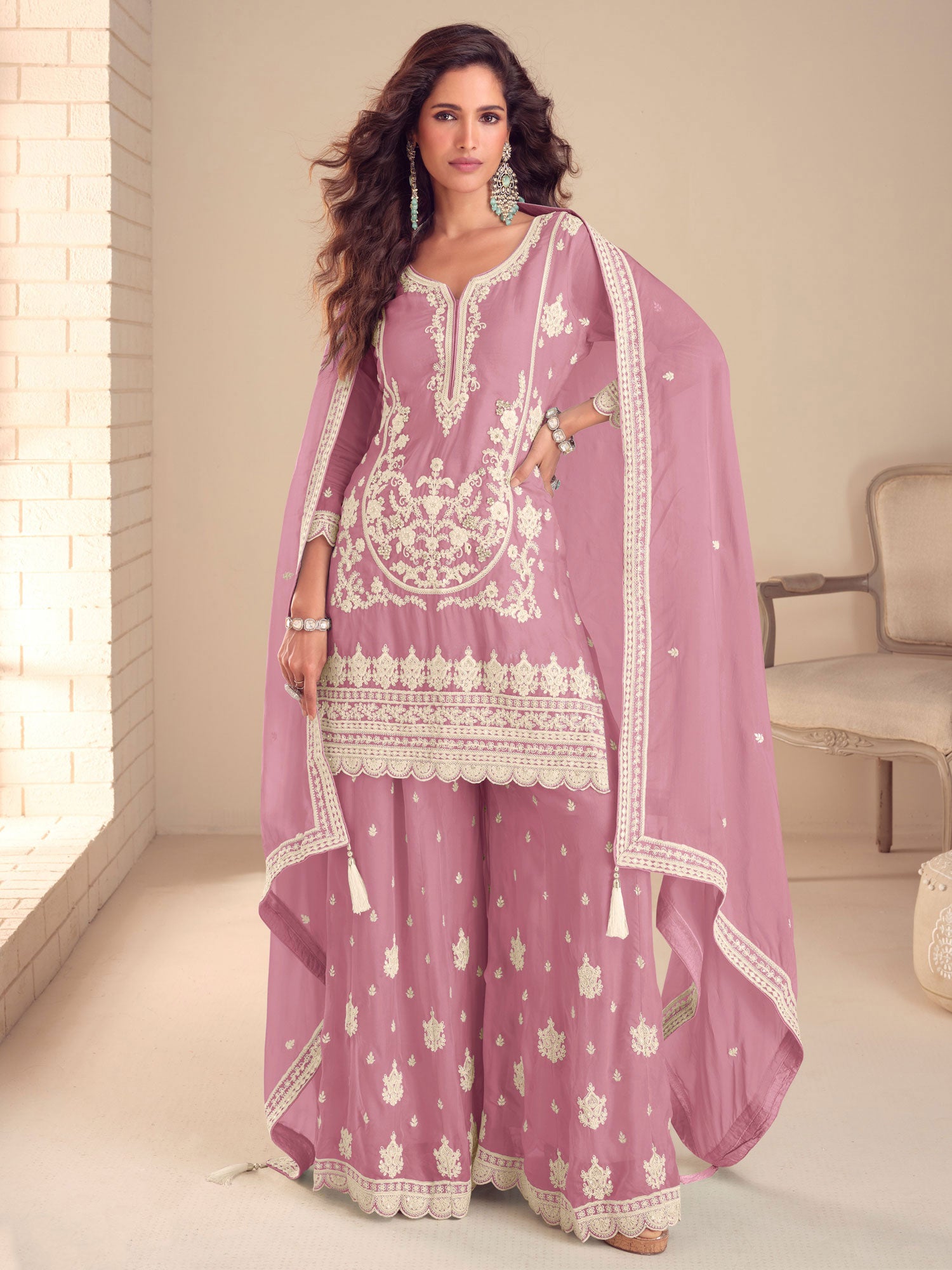Light Pink Salwar Kameez In Floral Work
