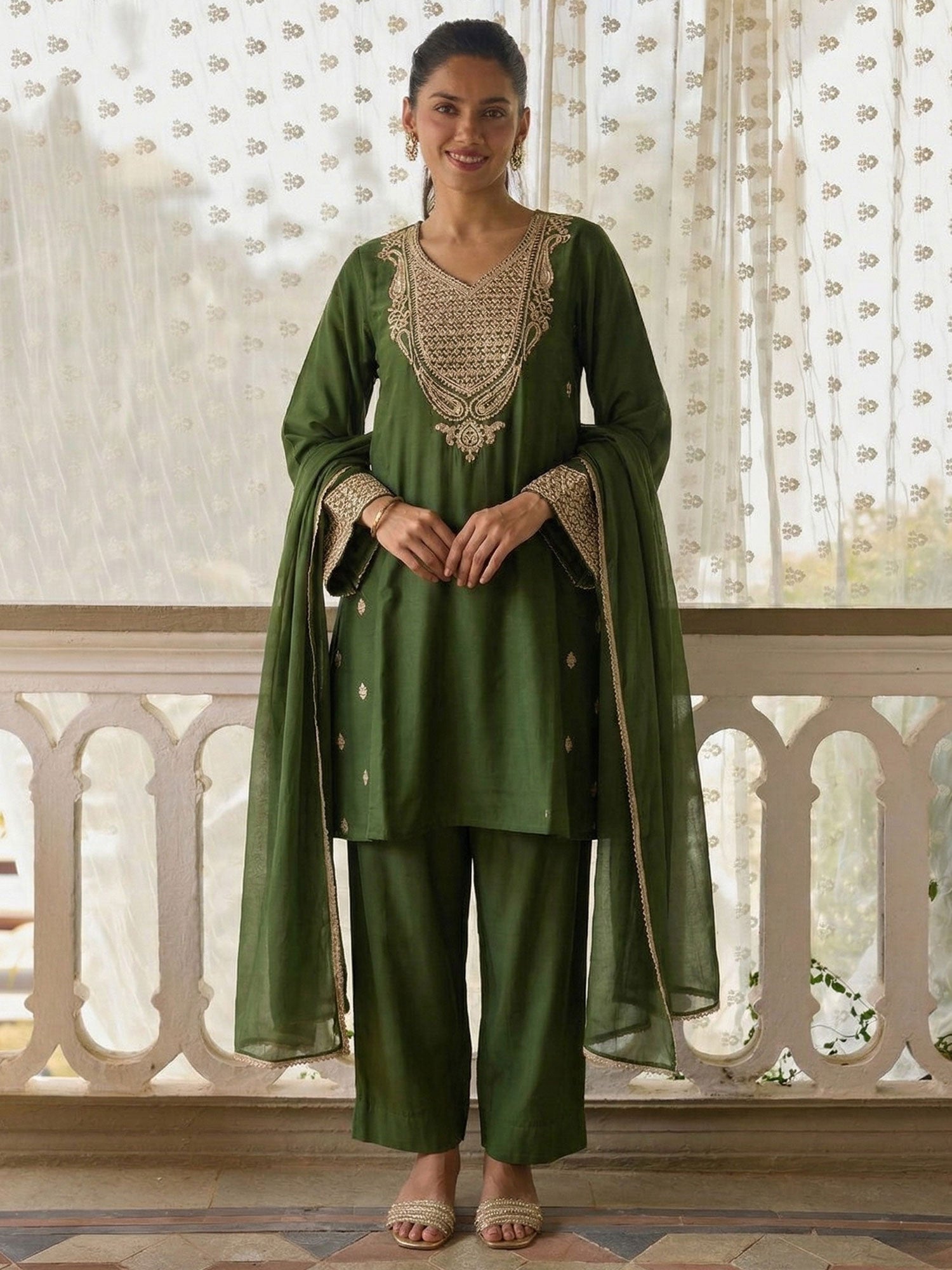 Green Pakistani Style Salwar Suit With Dupatta