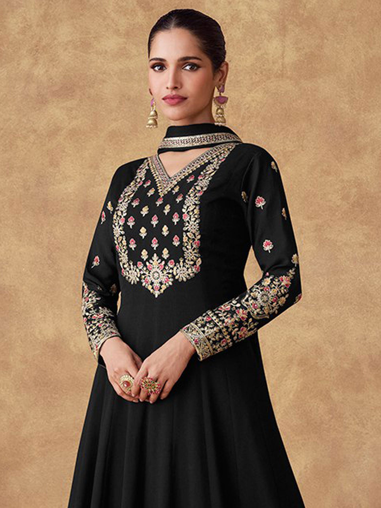 Black Floral Thread Work Salwar Kameez