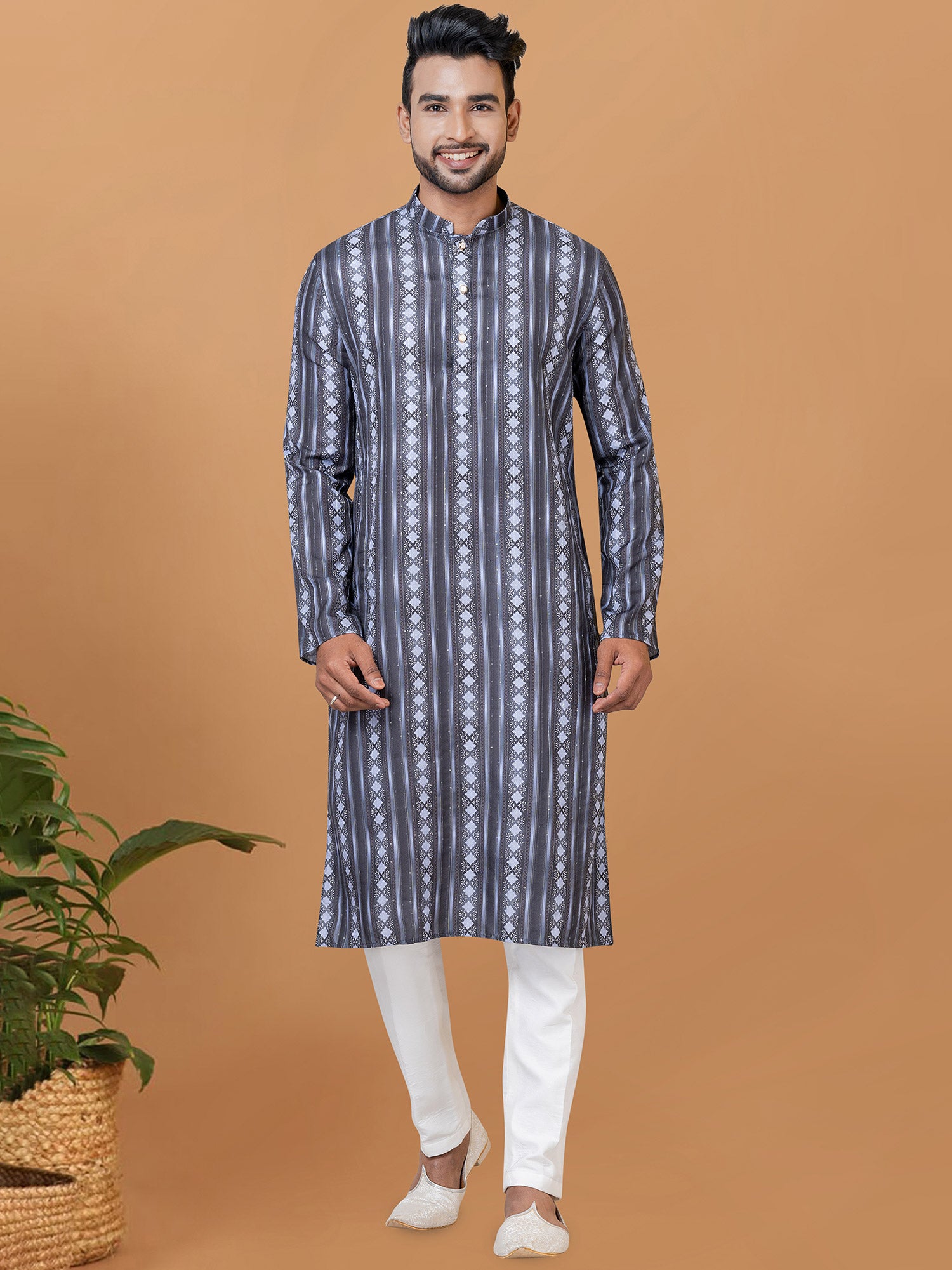 Grey Casual Printed Kurta Pyjama In Cotton