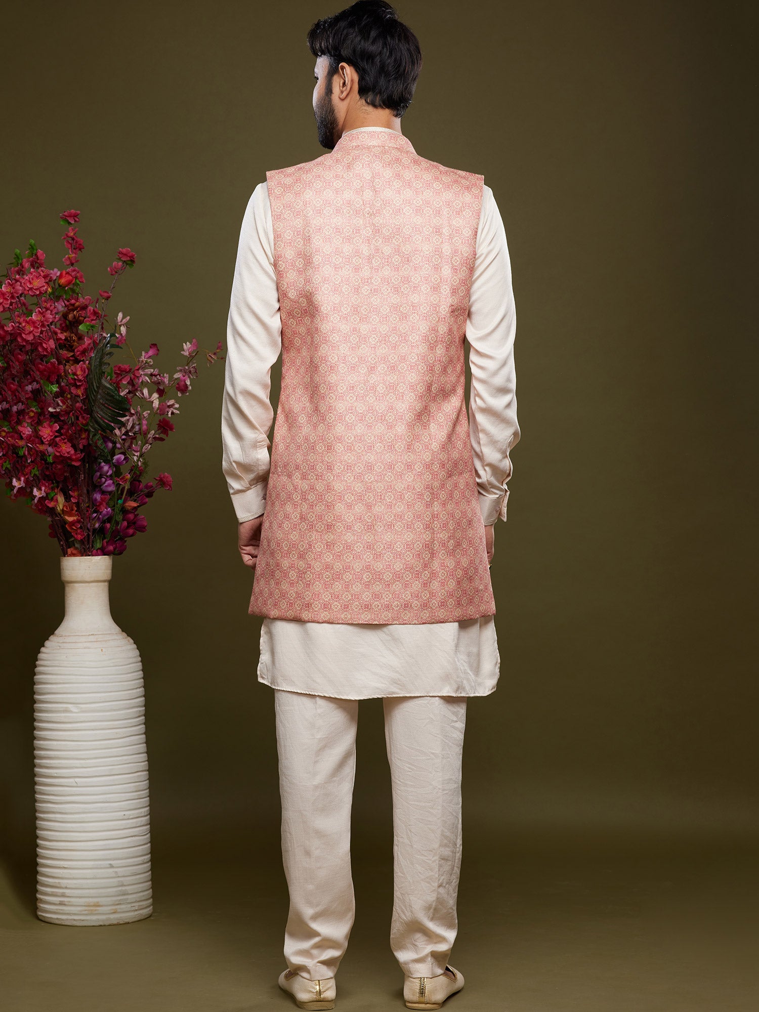 Readymade Off White Kurta Pyjama With Jacket
