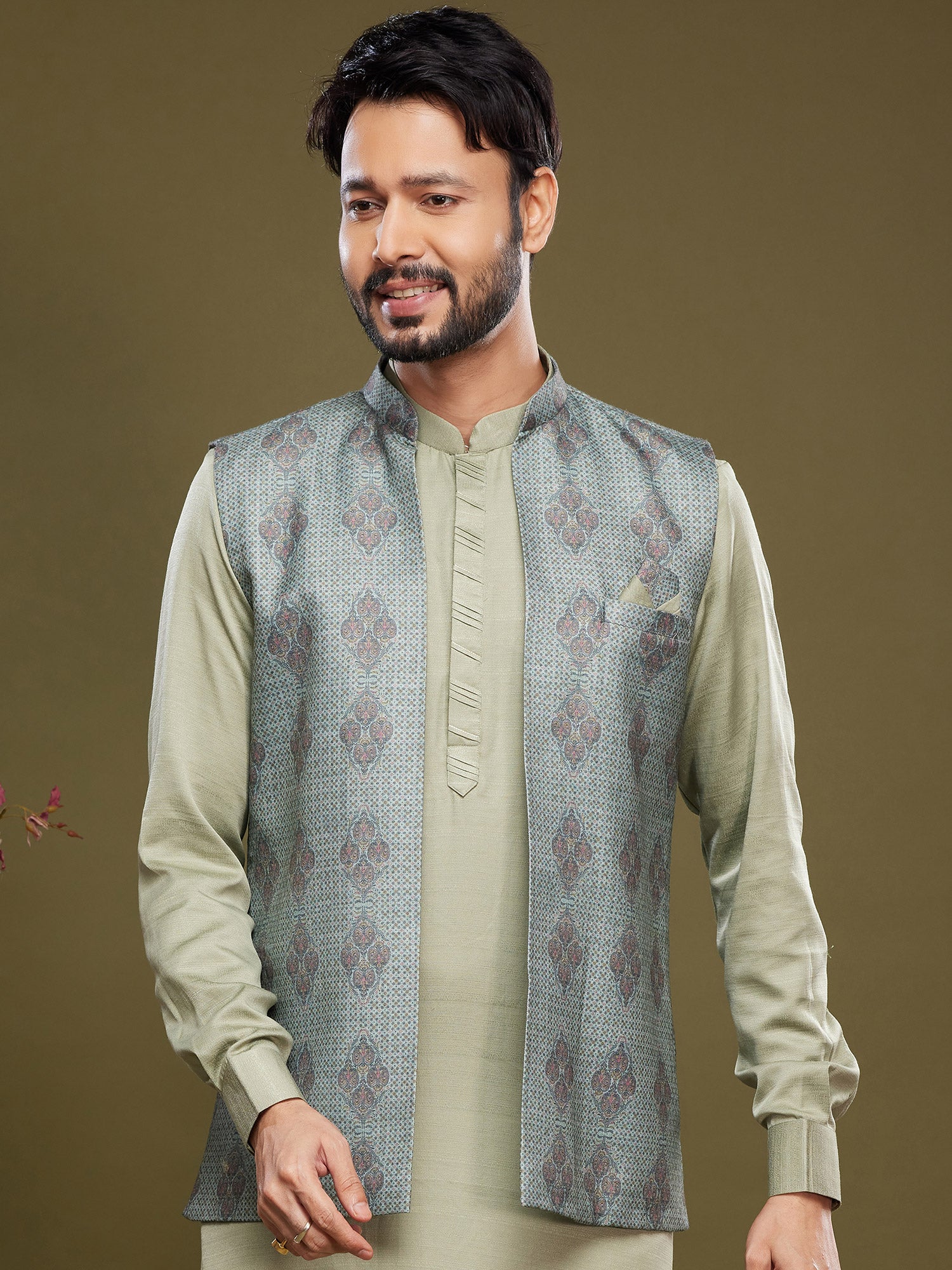Green Festive Silk Kurta Pyjama With Jacket