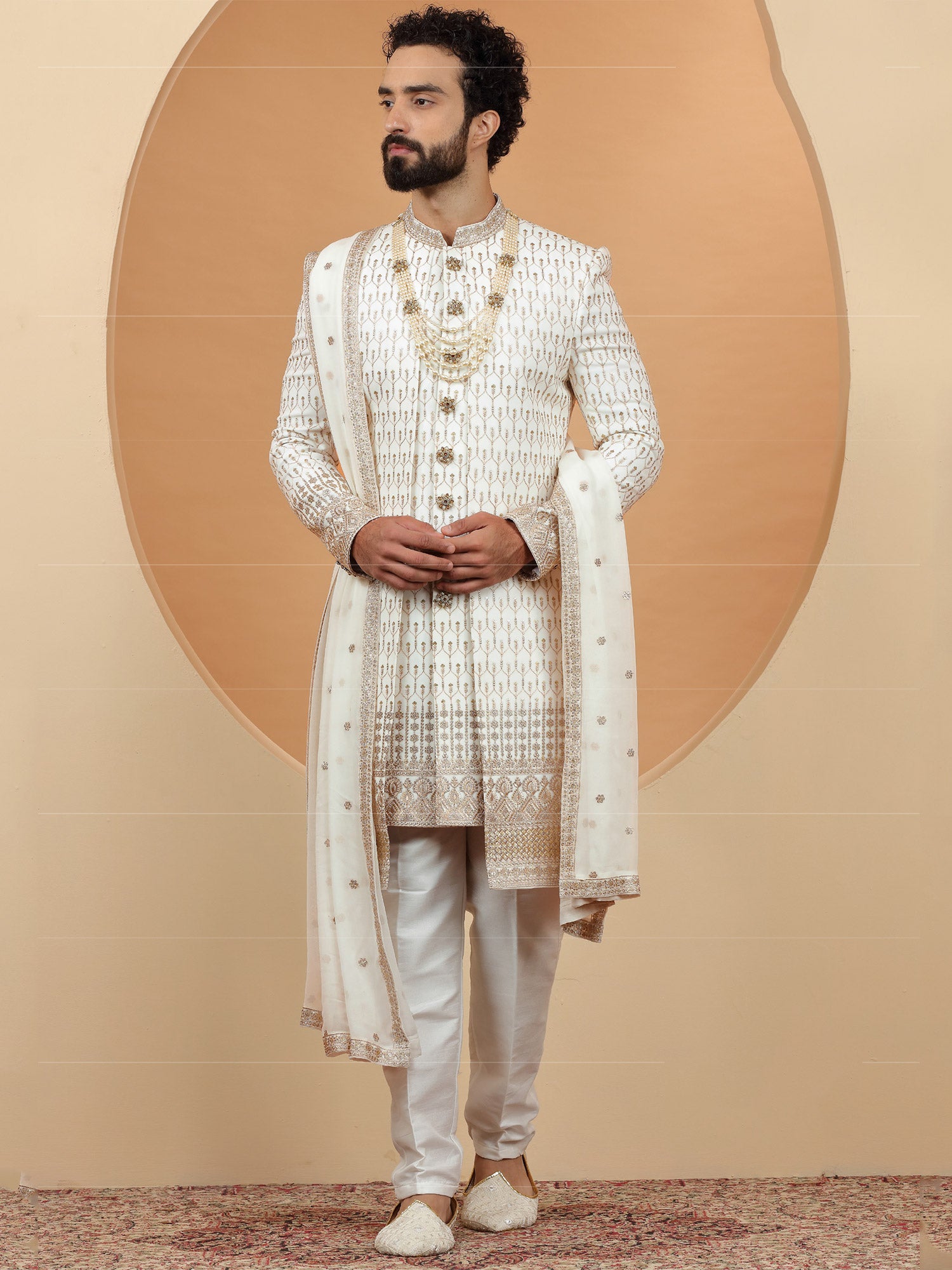 White Wedding Wear Silk Fabric Grooms Sherwani