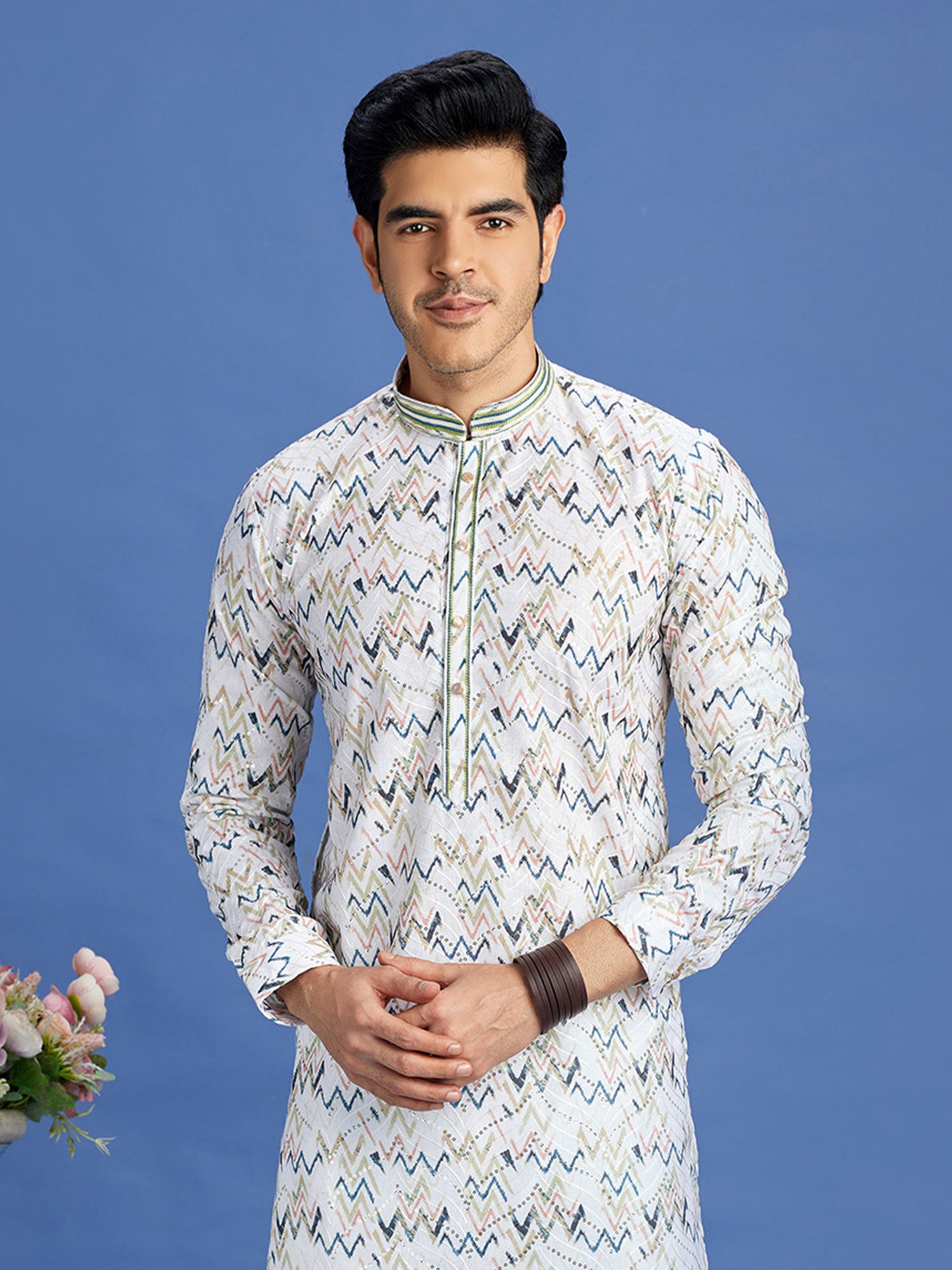 White Cotton Kurta Pyjama Set For Mens In Print