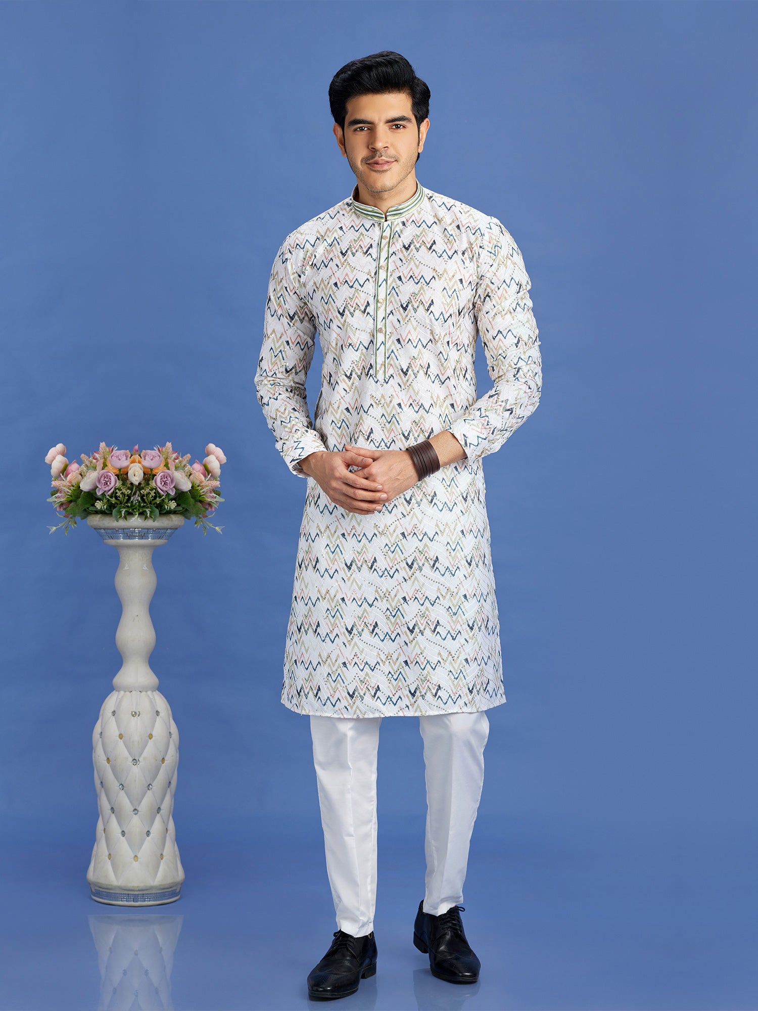 White Cotton Kurta Pyjama Set For Mens In Print