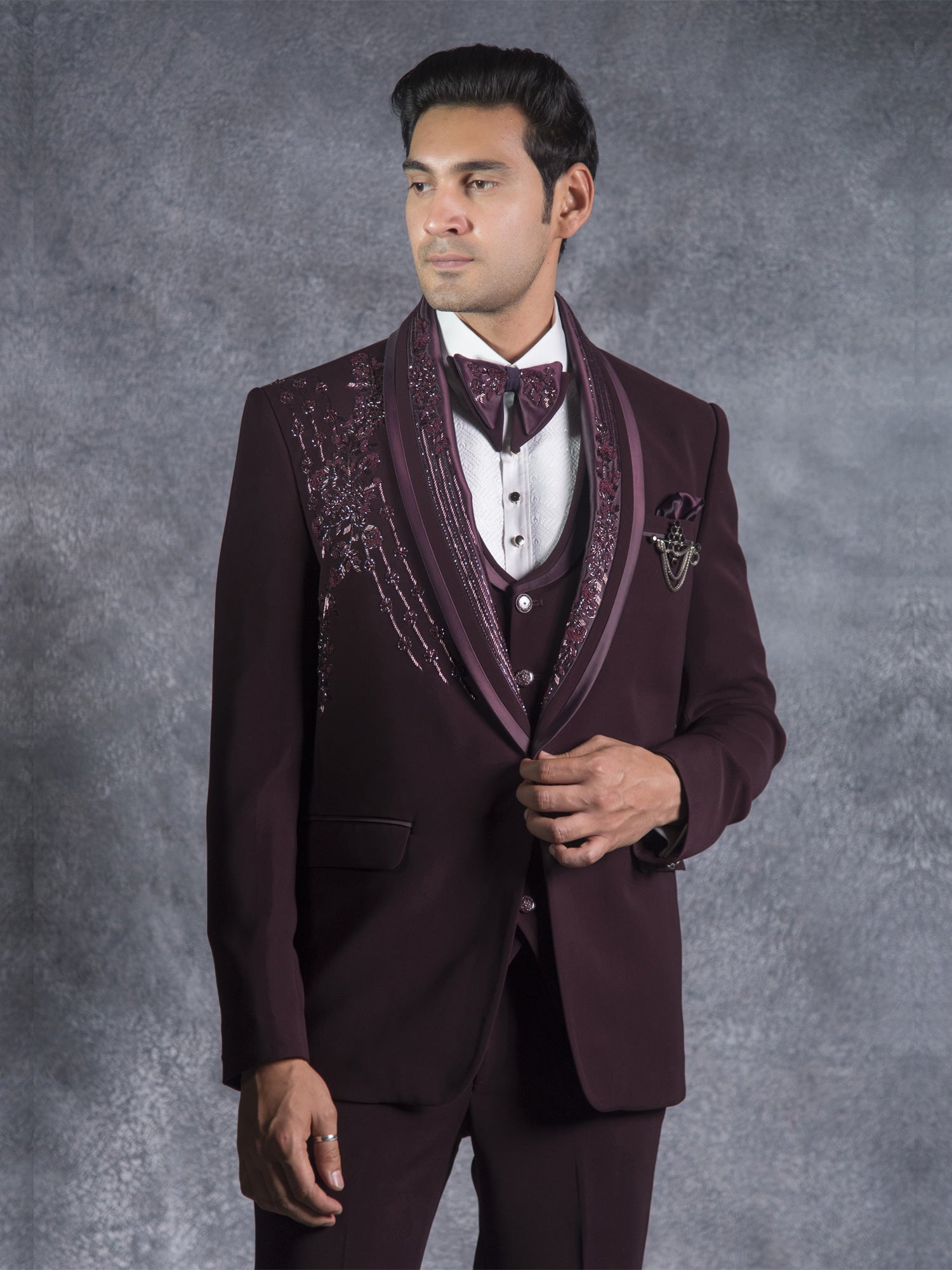 Wine Cutdana Augmented Mens Three Piece Suit
