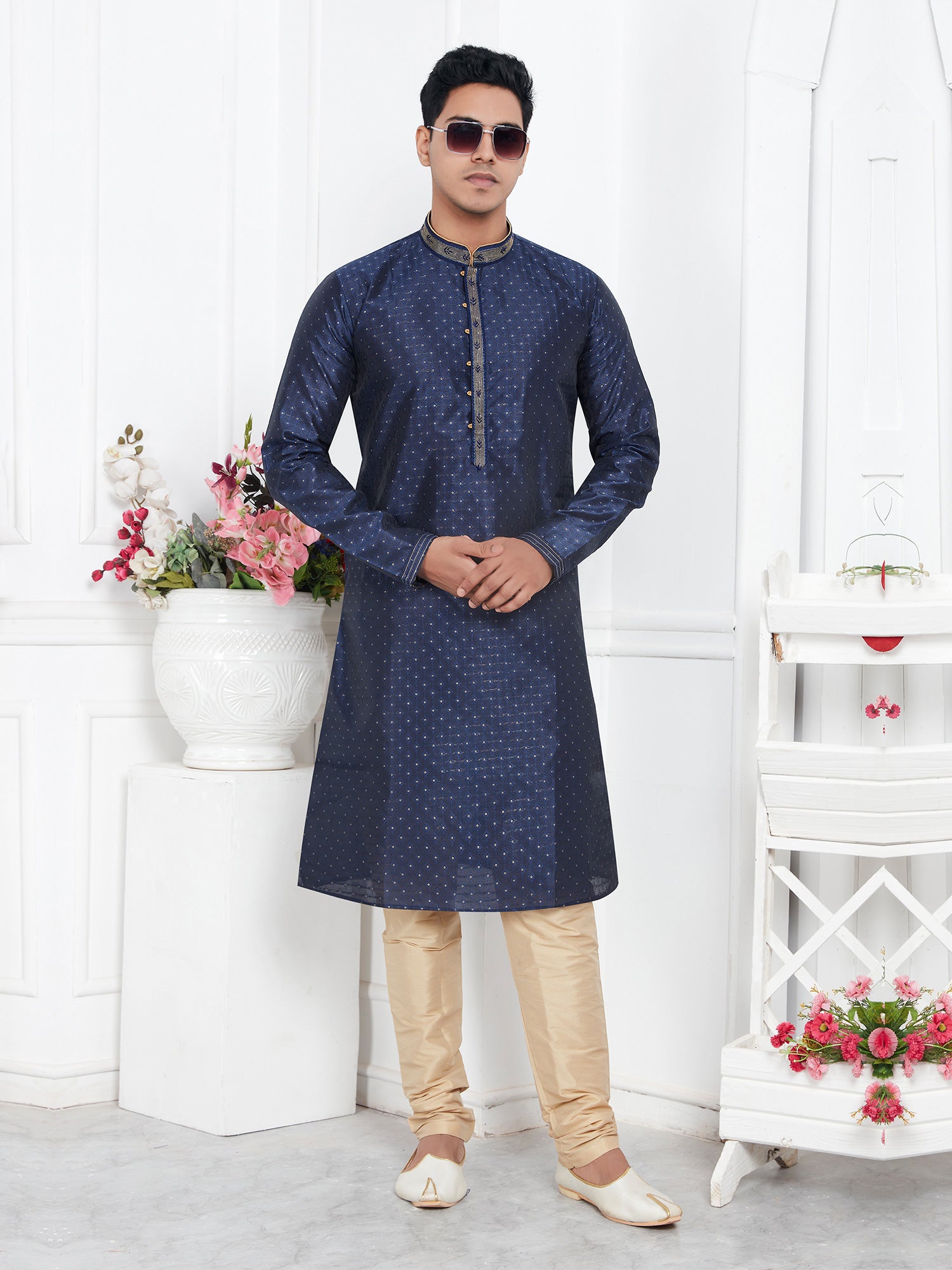 Midnight Blue Festive Men Kurta Set With Pyjama In Jacquard Silk