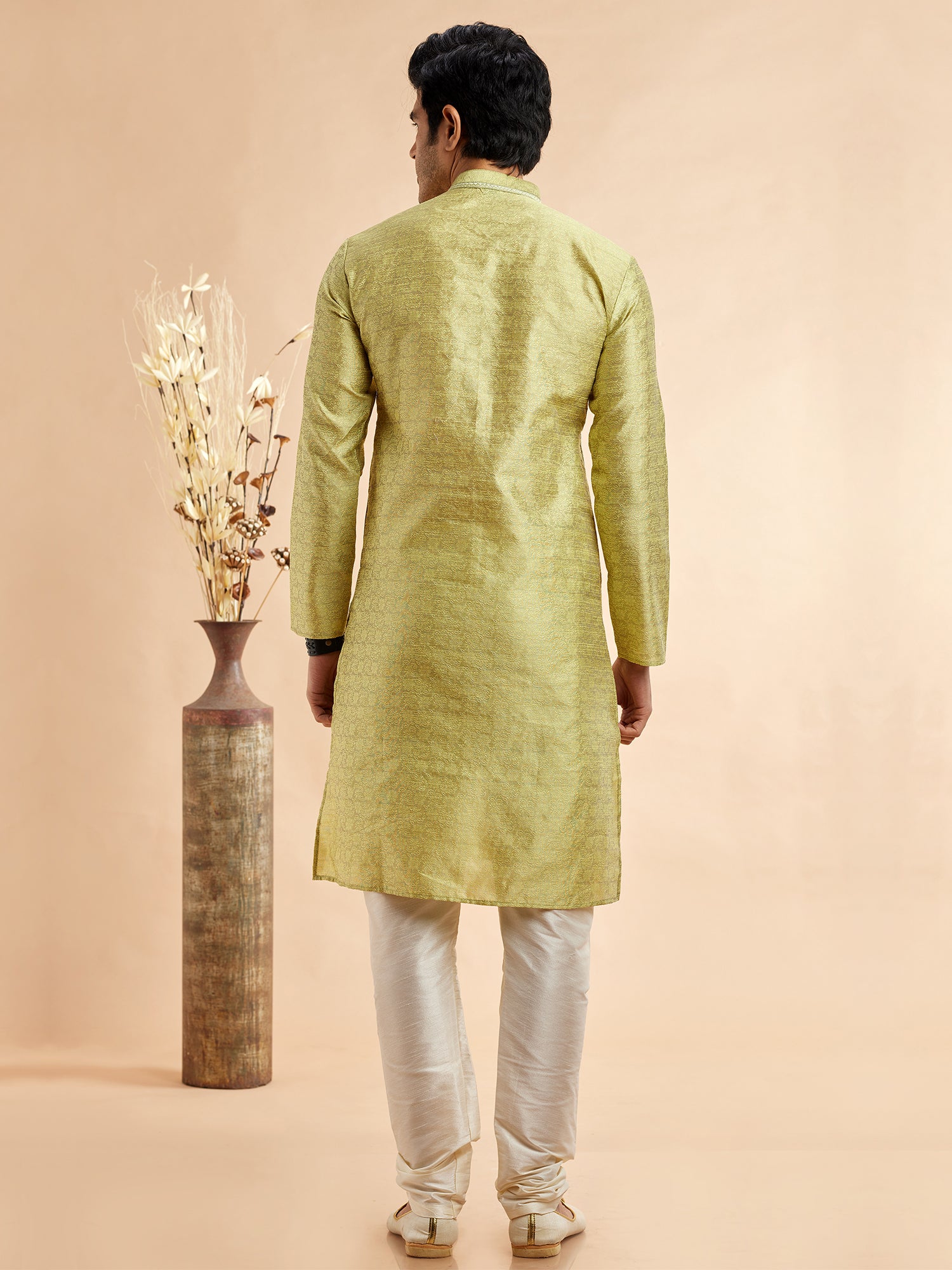 Pistachio Green Kurta Pyjama In Thread Work
