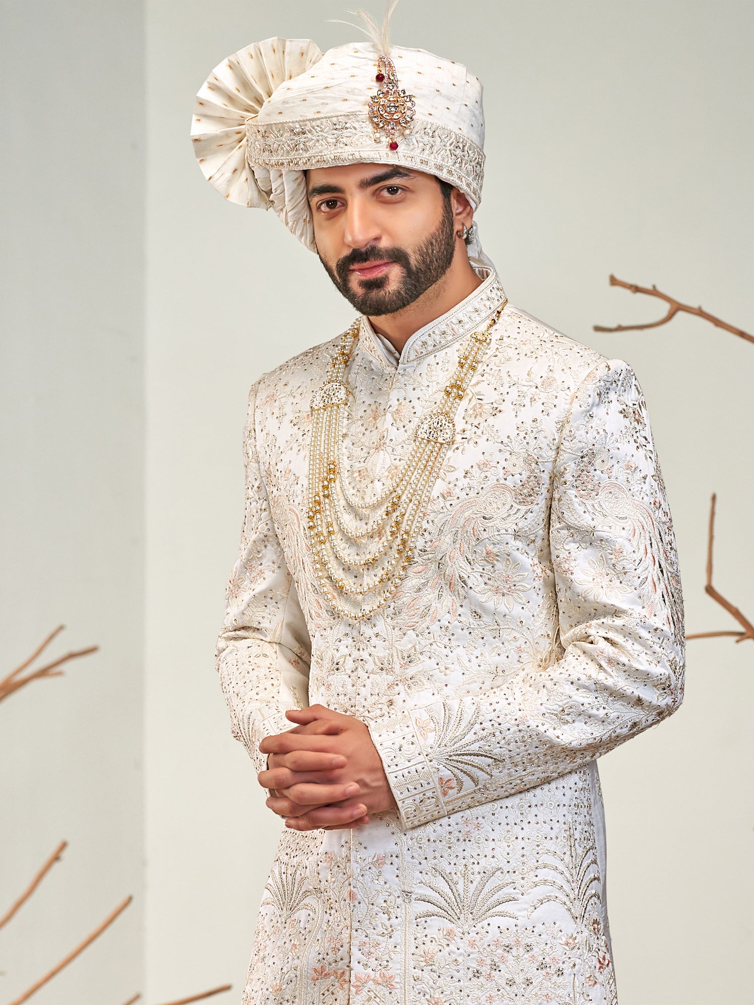 White Men's Sherwani With Kurta In Heavy Embroidery
