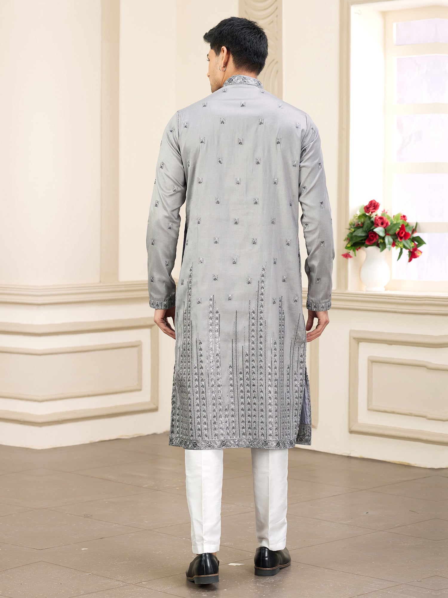 Silver Grey Men's Kurta Set In Heavy Embroidery