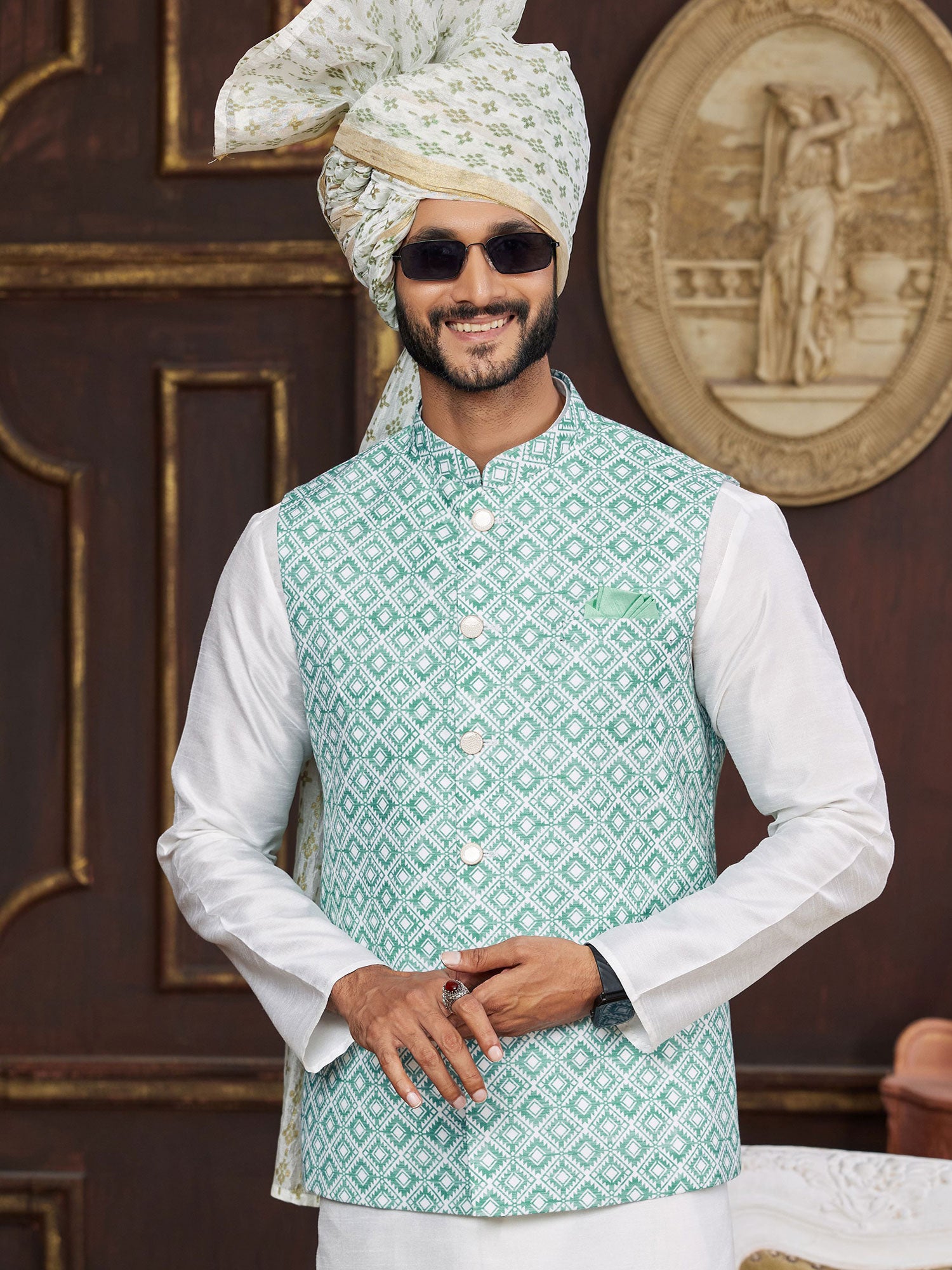 Off White Kurta Set In Silk With Nehru Jacket