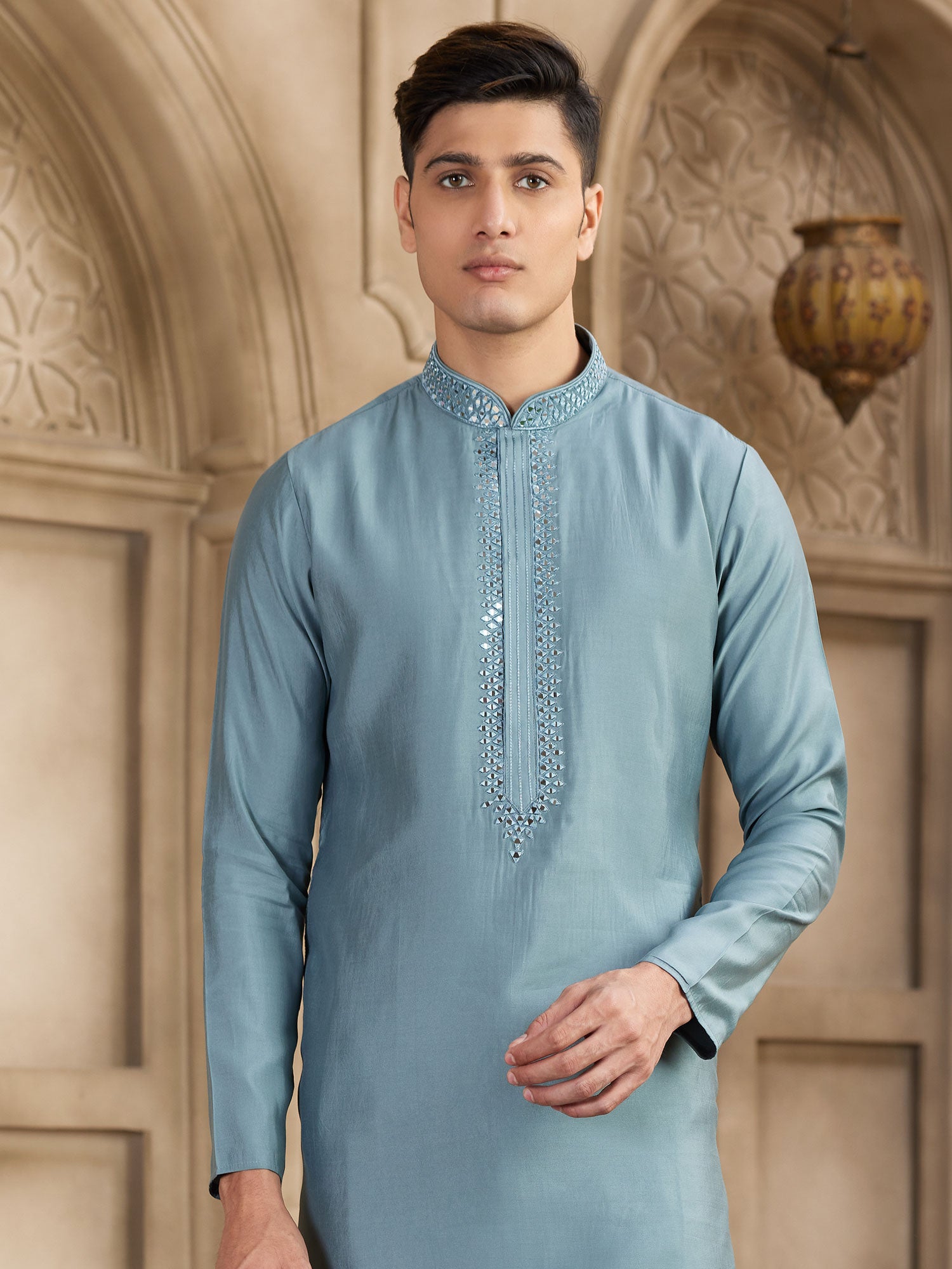 Blue Men's Readymade Kurta Set In Mirror Work