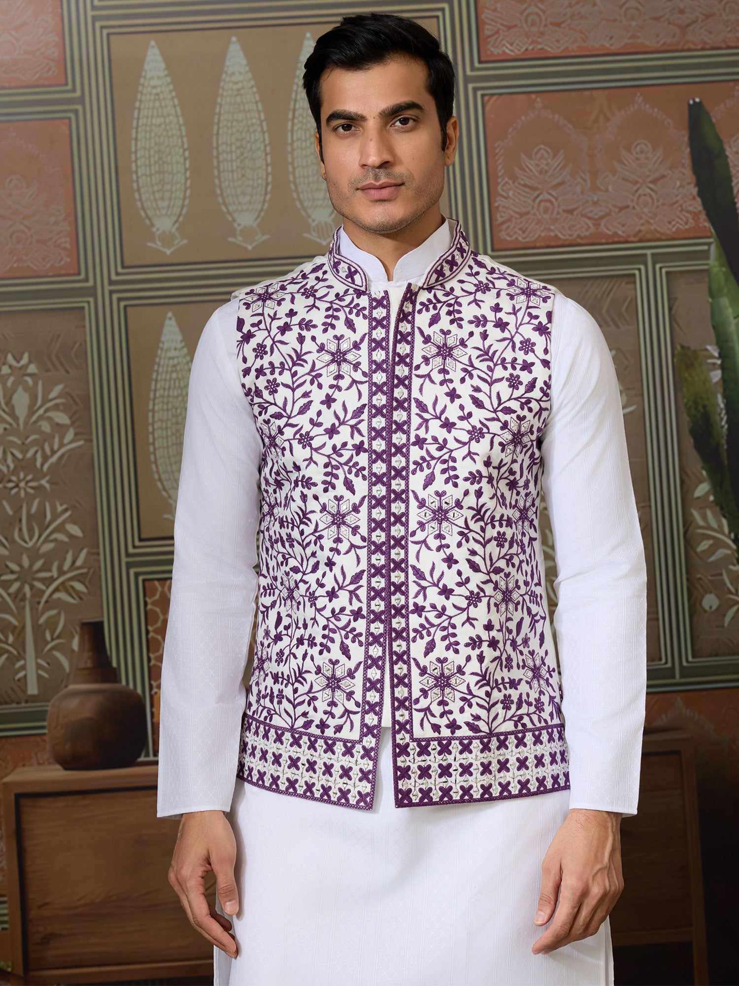 White Navratri Kurta Set With Nehru Jacket In Silk