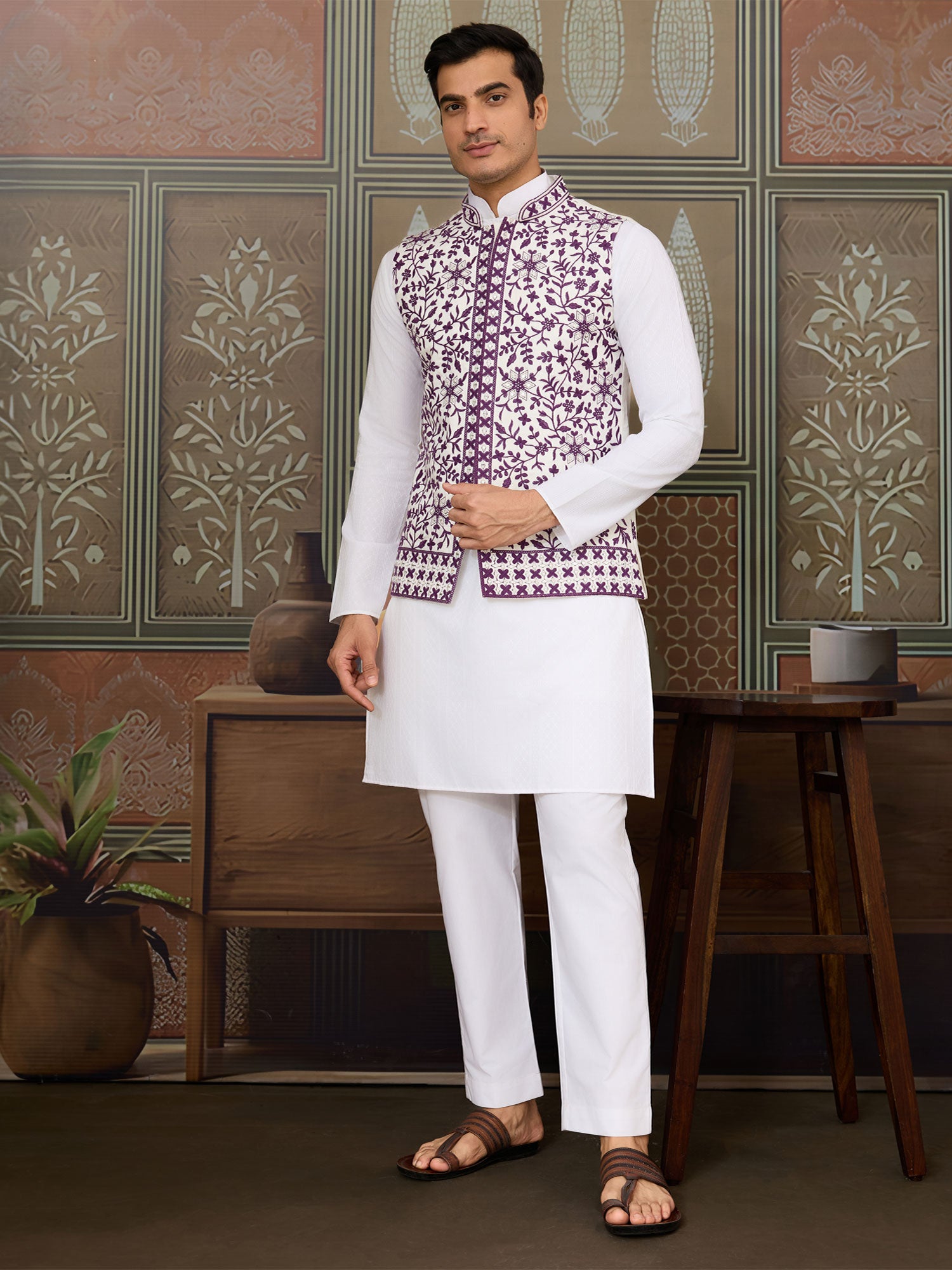White Navratri Kurta Set With Nehru Jacket In Silk