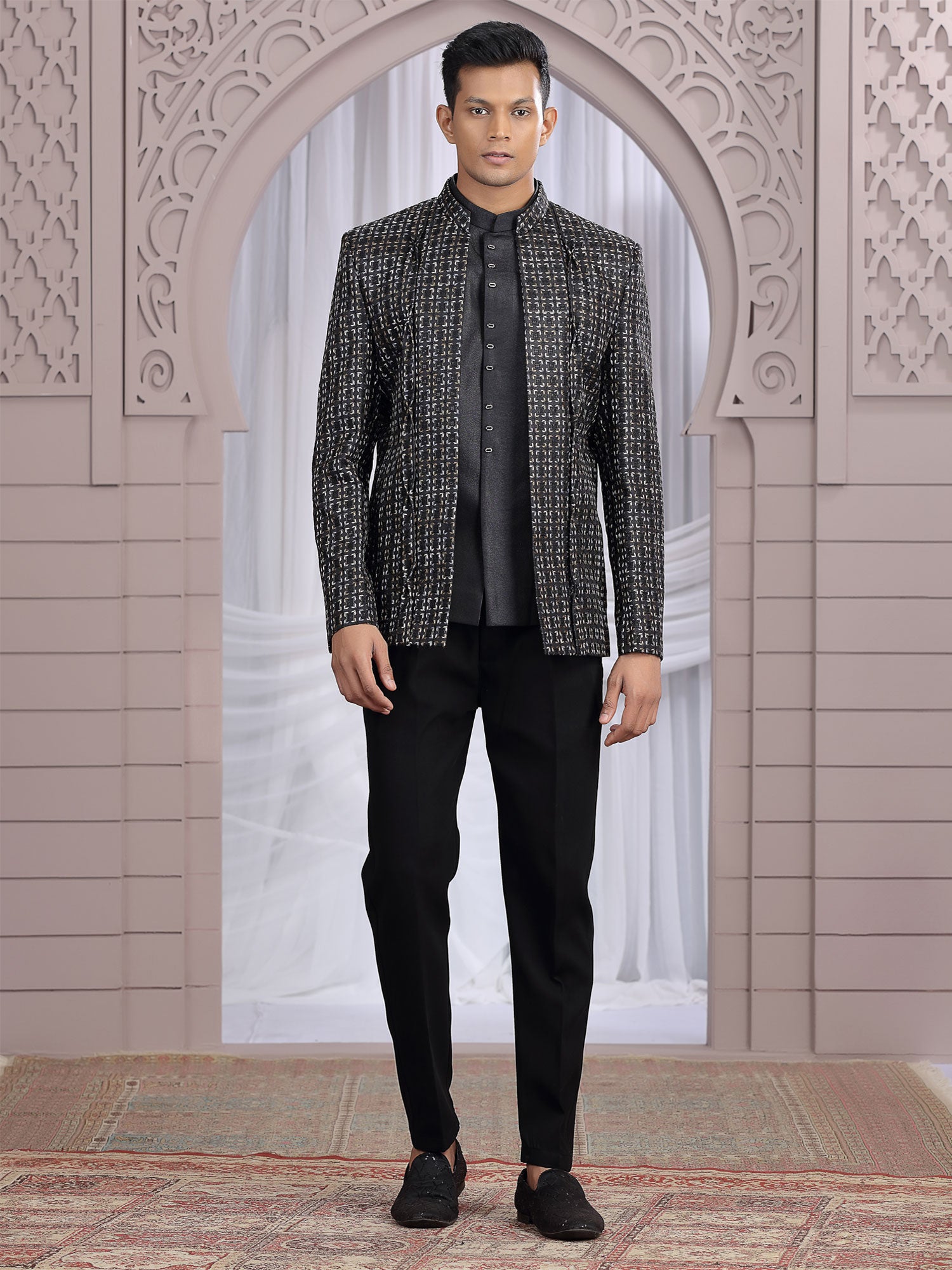 Black Men's Jodhpuri Set With Jacket In Art Silk