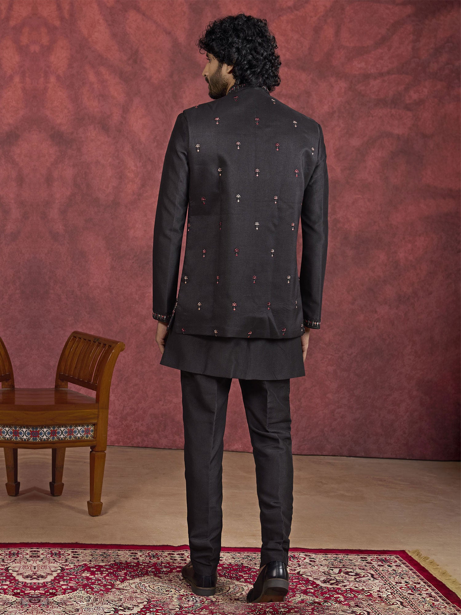 Black Embroidered Men's Readymade Kurta Set