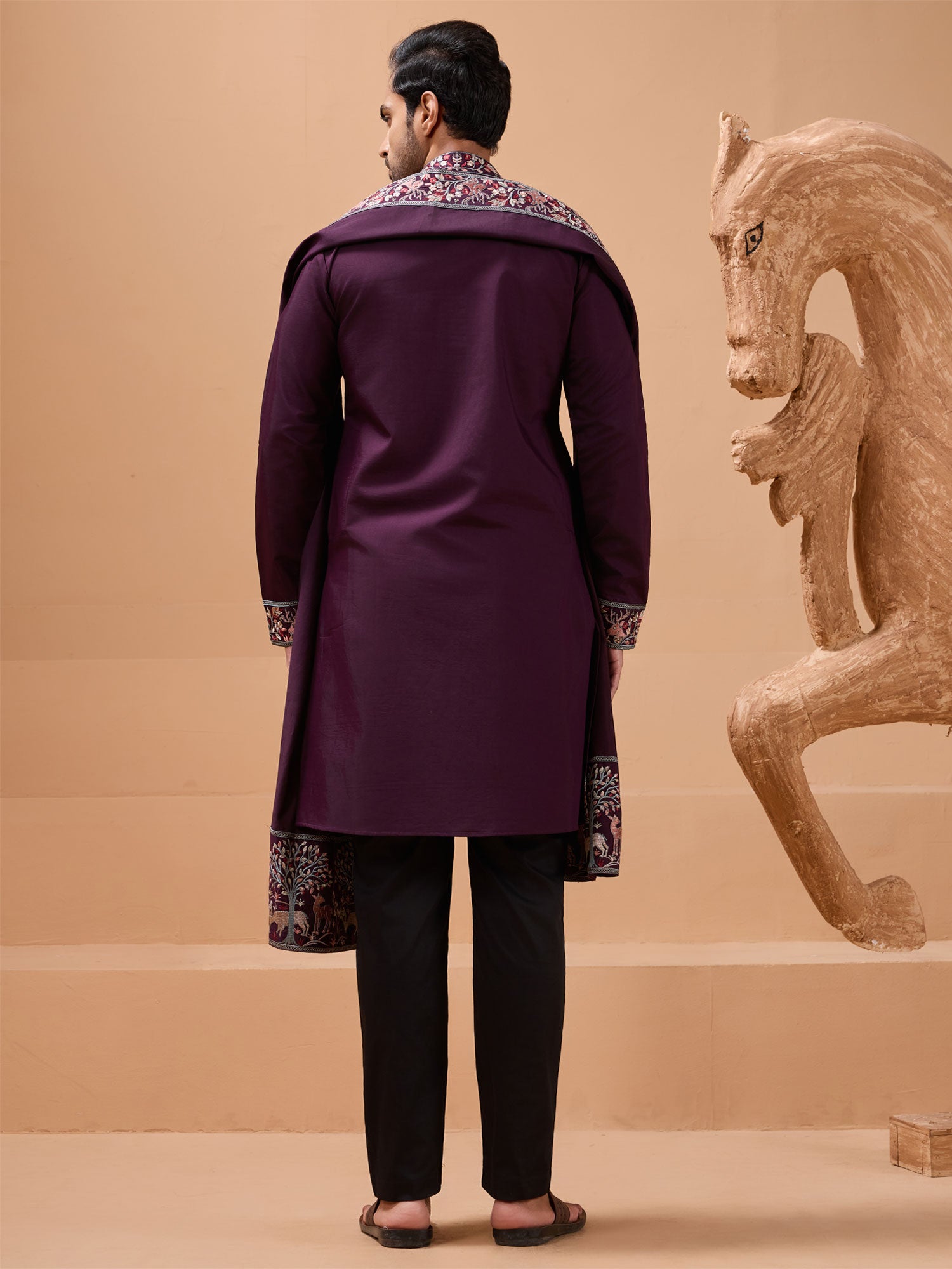 Wine Men's Kurta Set With Embroidered Dupatta