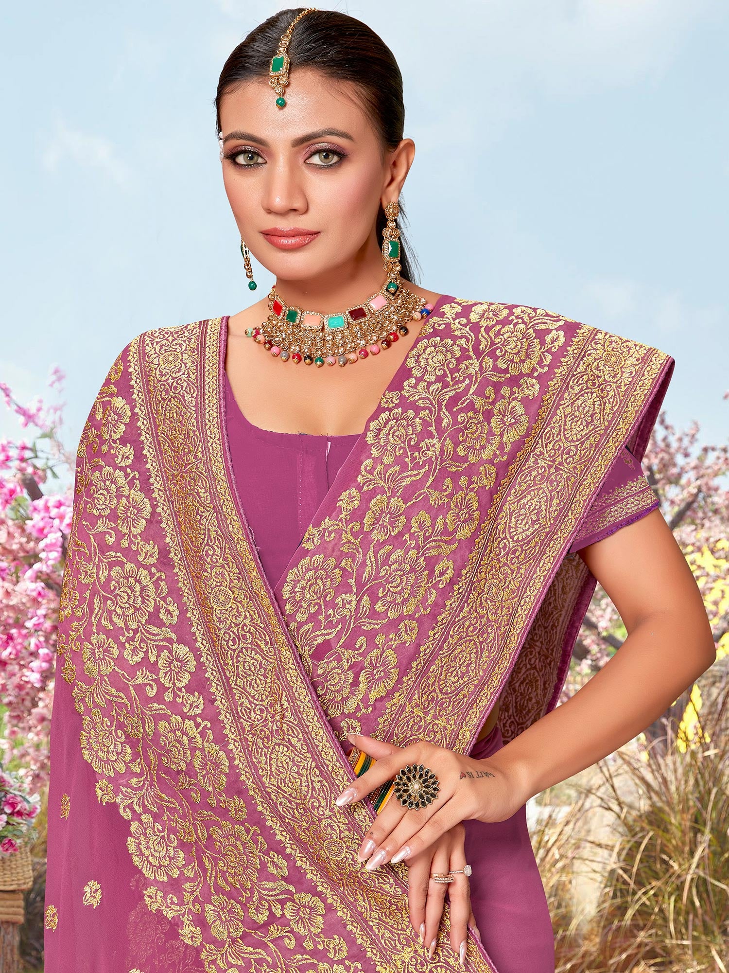 Purple Silk Saree With Blouse In Zari
