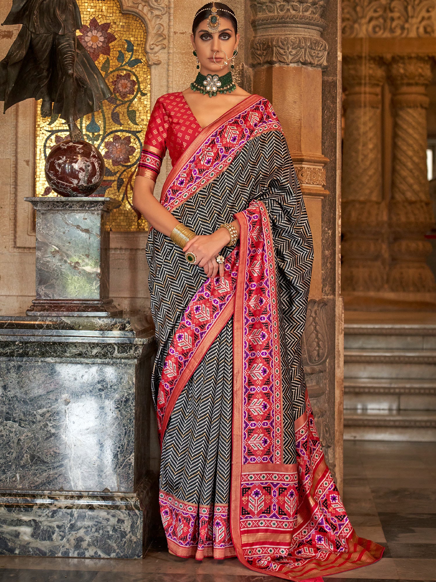 Black Festive Saree With Blouse In Art Silk