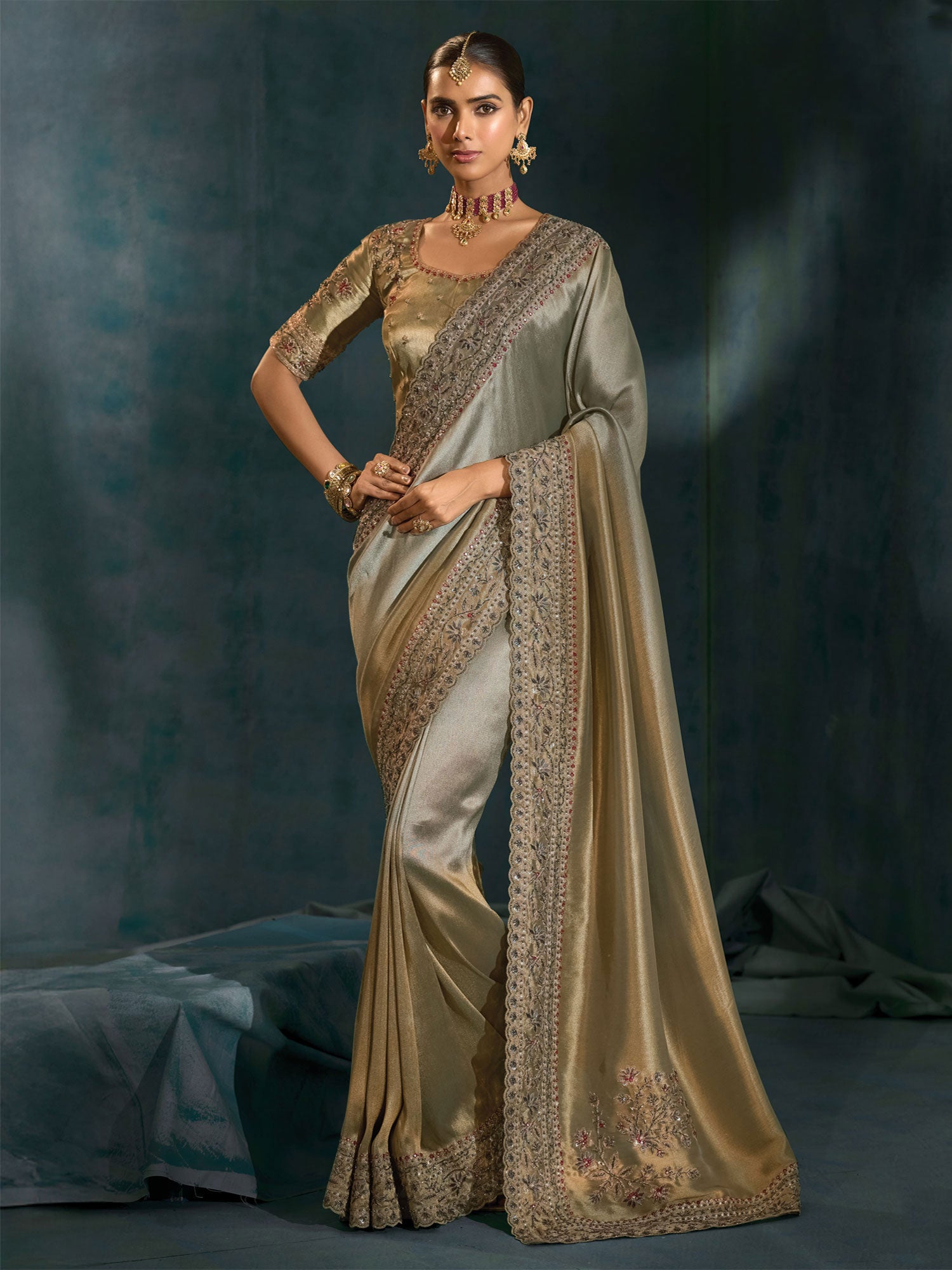 Silver And Golden Shaded Saree With Heavy Borders