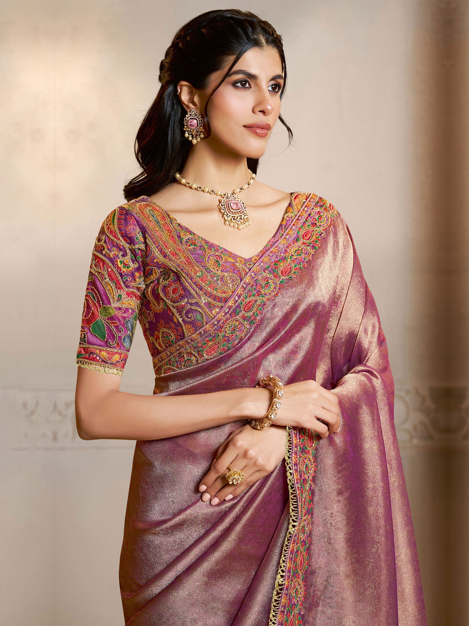 Mauve Bridesmaid Saree With Embroidered Pallu