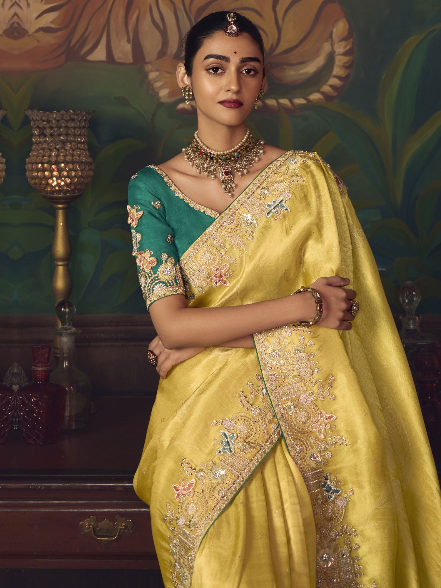 Honey Yellow Traditional Saree With Heavy Borders