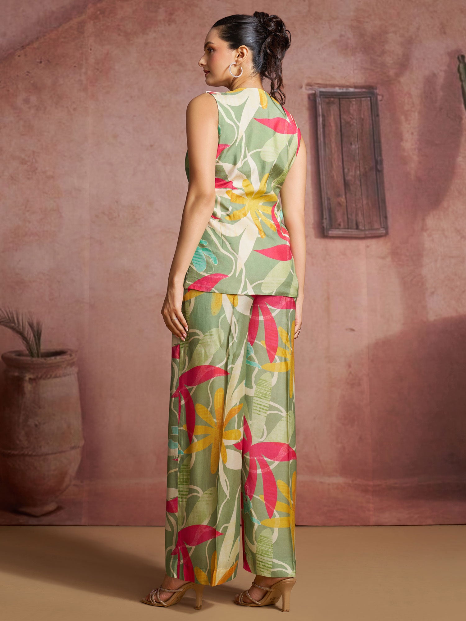 Green Printed Co-Ord Set In Muslin Silk