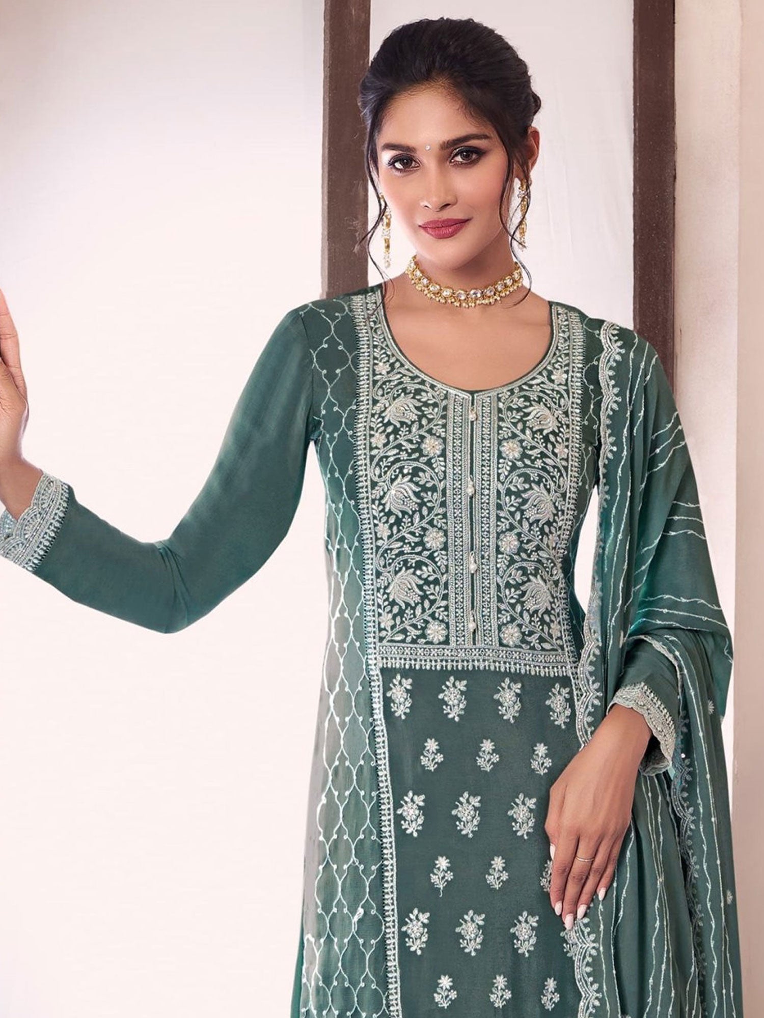 Green Pakistani Salwar Suit With Straight Cut Kameez