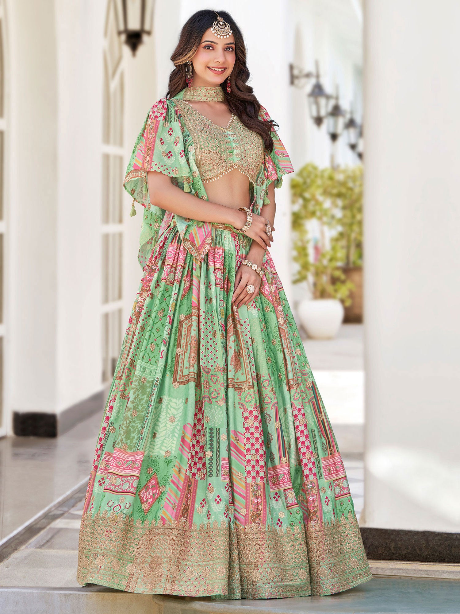 Green Wedding Lehenga Choli With Chiffon Dupatta