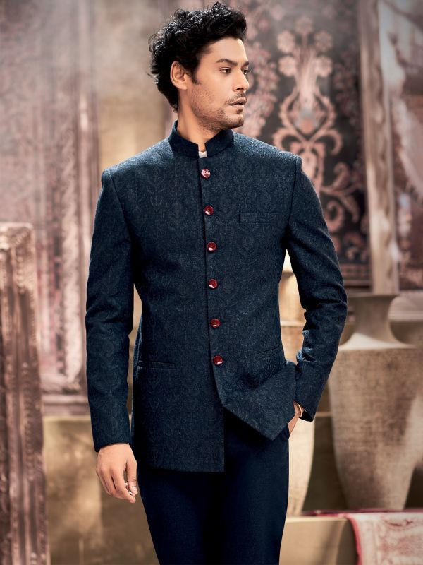 A traditionally modern pick | Indian men fashion, Groom dress men, Dress  suits for men