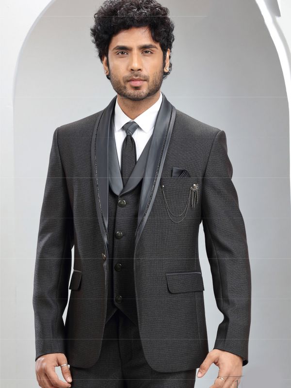 9 stylish wedding suits for men to own the room at every ceremony, day or  night | GQ India