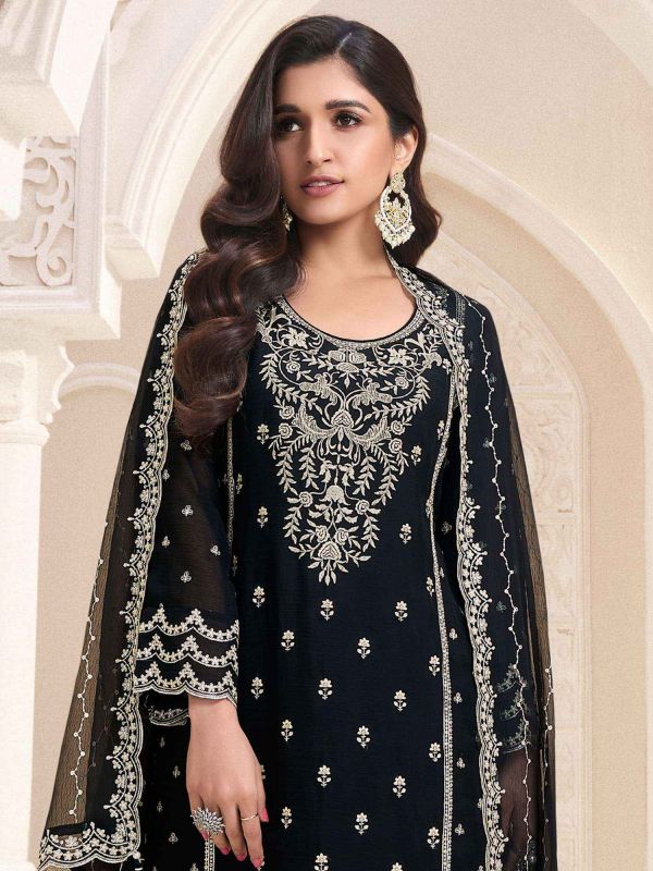 Black Full Sleeved Pakistani Salwar Suits