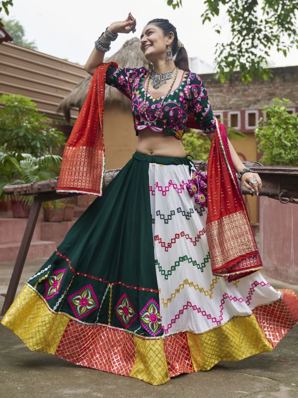 Dark Green Navratri Lehenga Choli In Thread Work