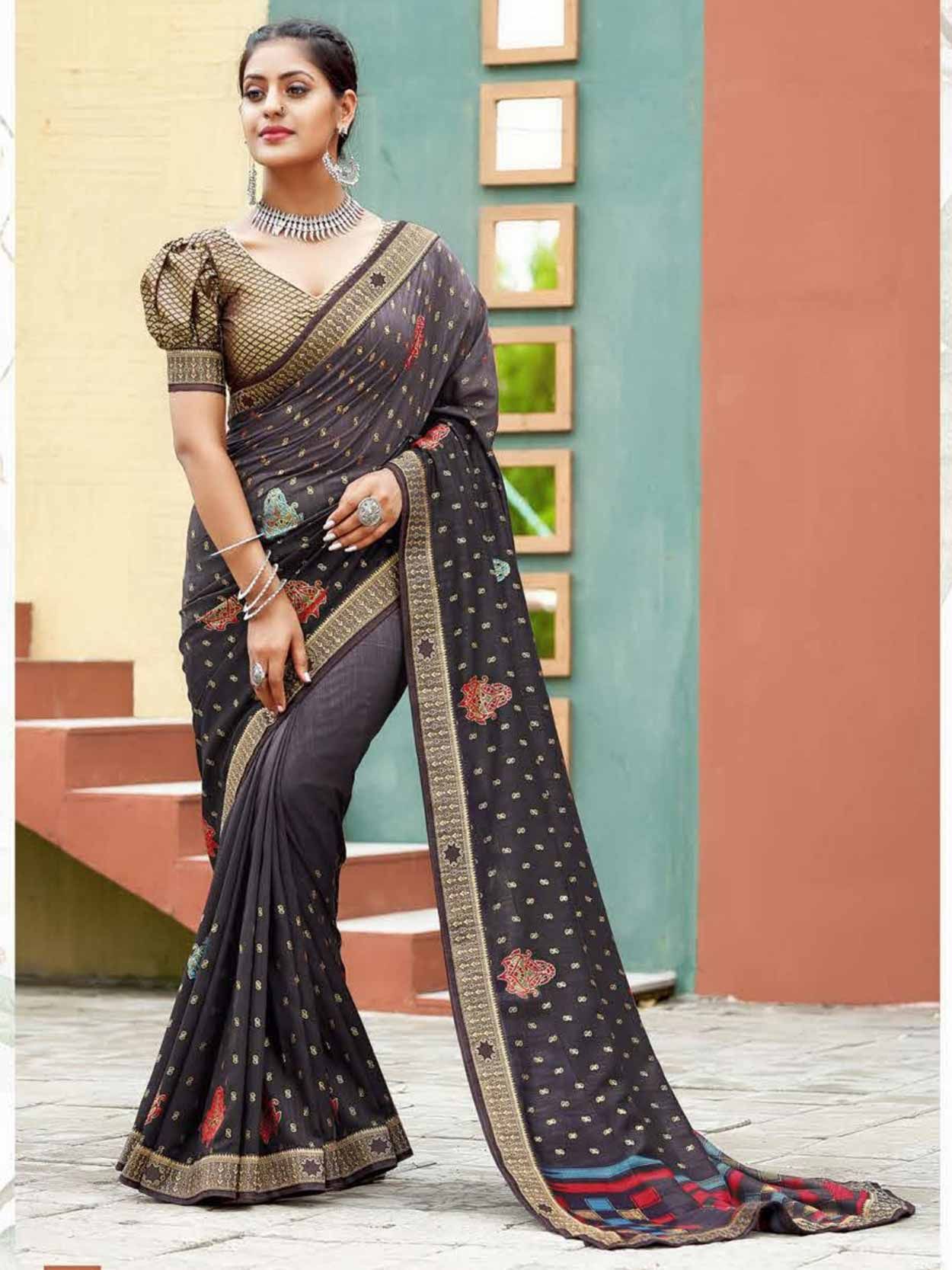 Buy online Women's Bordered Royal Blue Colored Saree With Blouse from  ethnic wear for Women by Shaily for ₹619 at 73% off | 2024 Limeroad.com