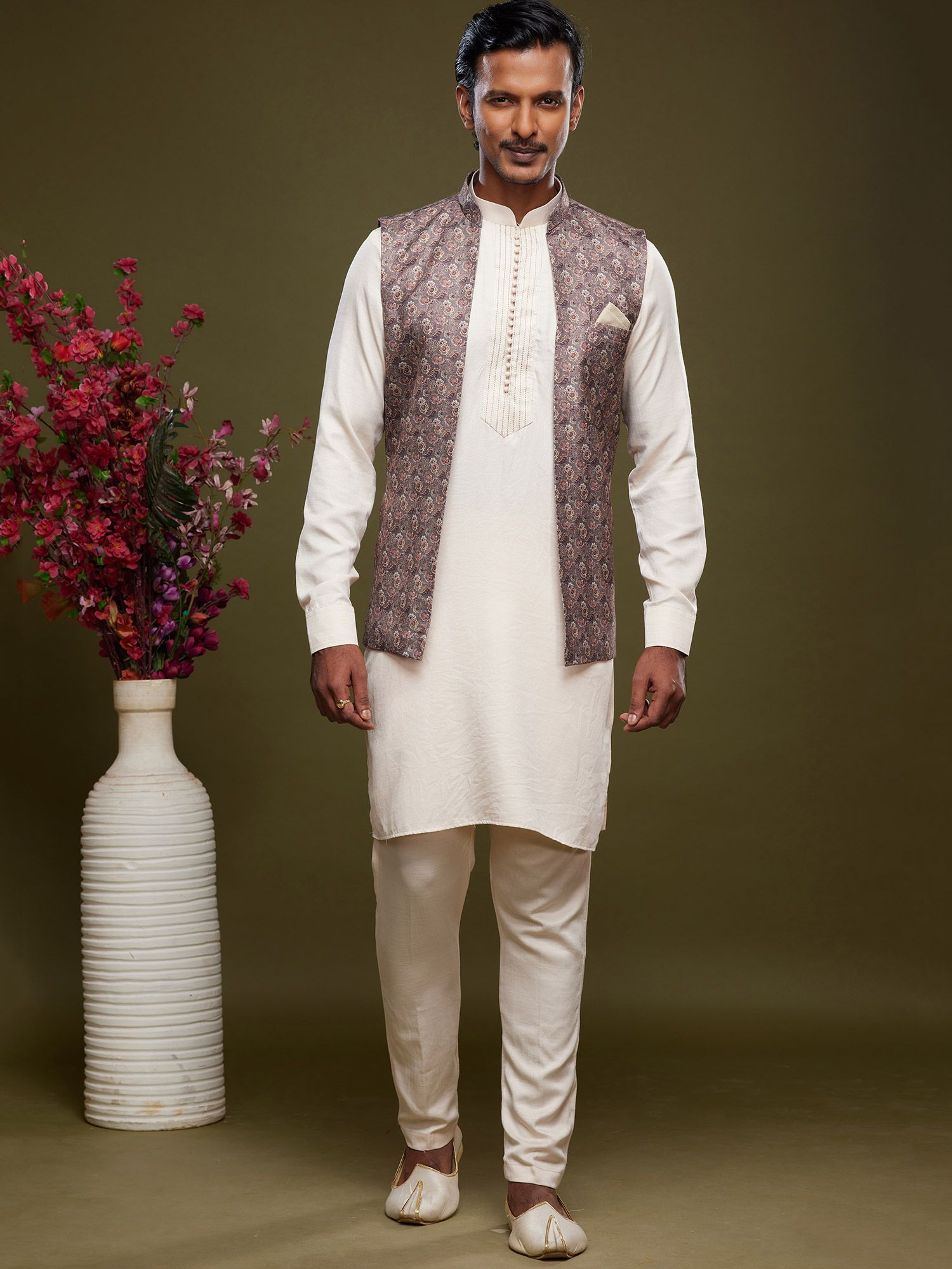 Readymade White Kurta Pajama With Printed Jacket 845MW53