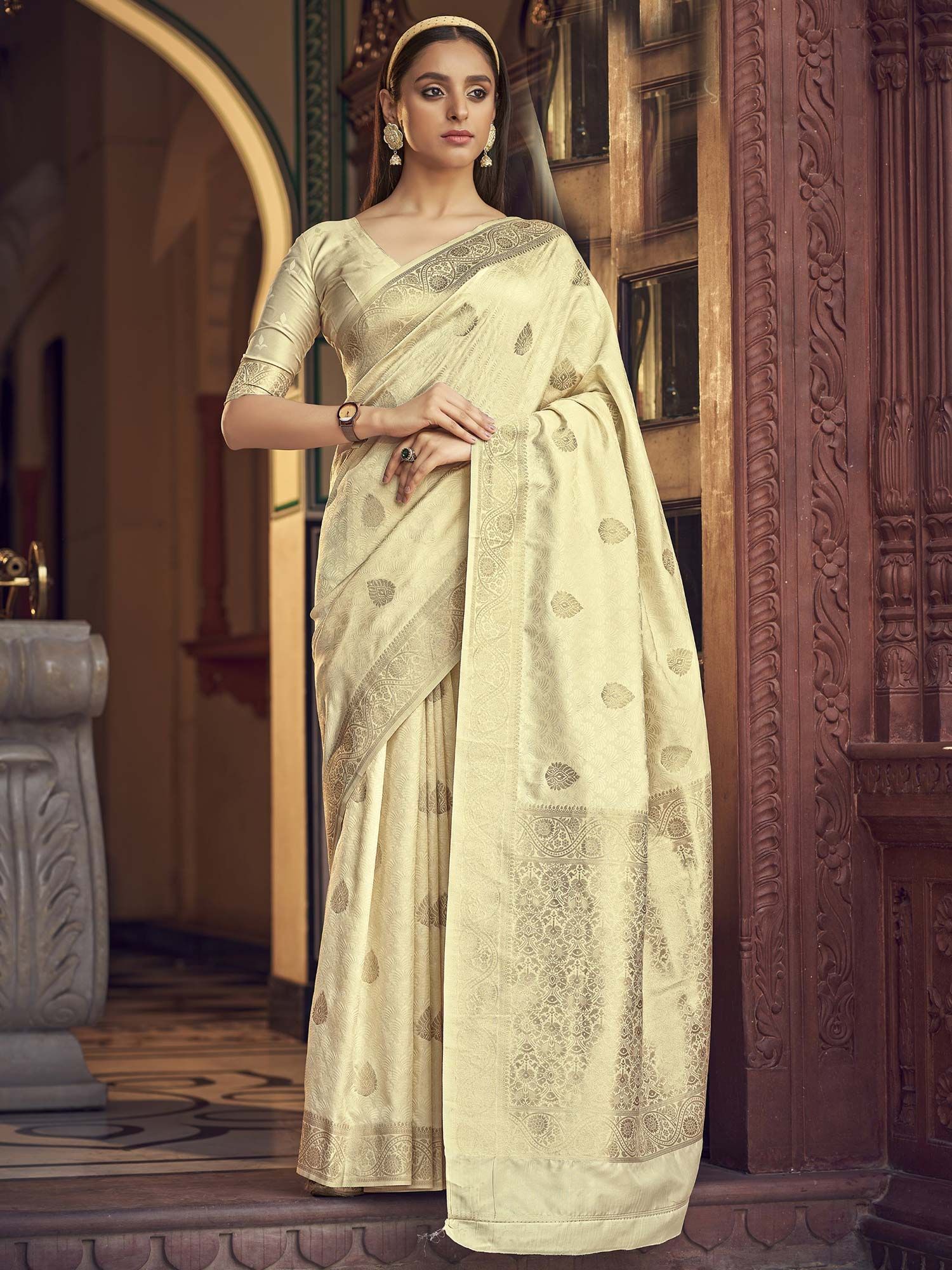 Woven Art Silk Saree in Cream : SBHA2101