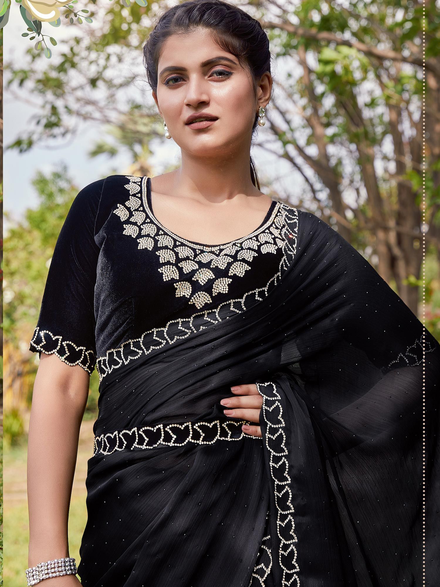 Party Wear Ladies Black Designer Chiffon Saree With Blouse Piece at 2499.00  INR in Kanpur | Geeta Handloom