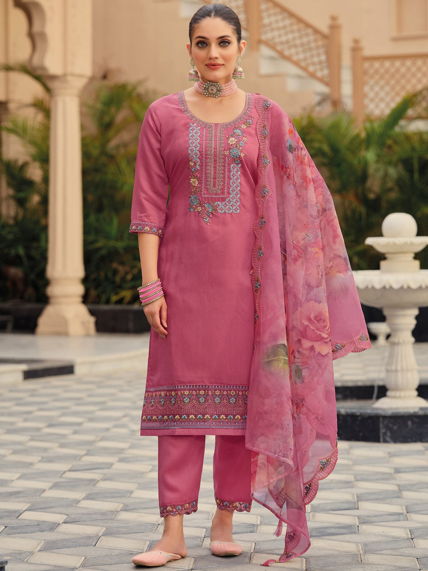 Bollywood Pink and Majenta color Georgette fabric Salwar Kameez : 1856937