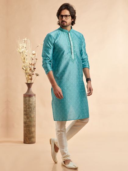 Blue Kurta Set In Floral Thread Work