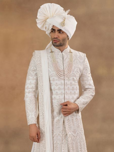 Off White Men's Sherwani In Silk With Stole